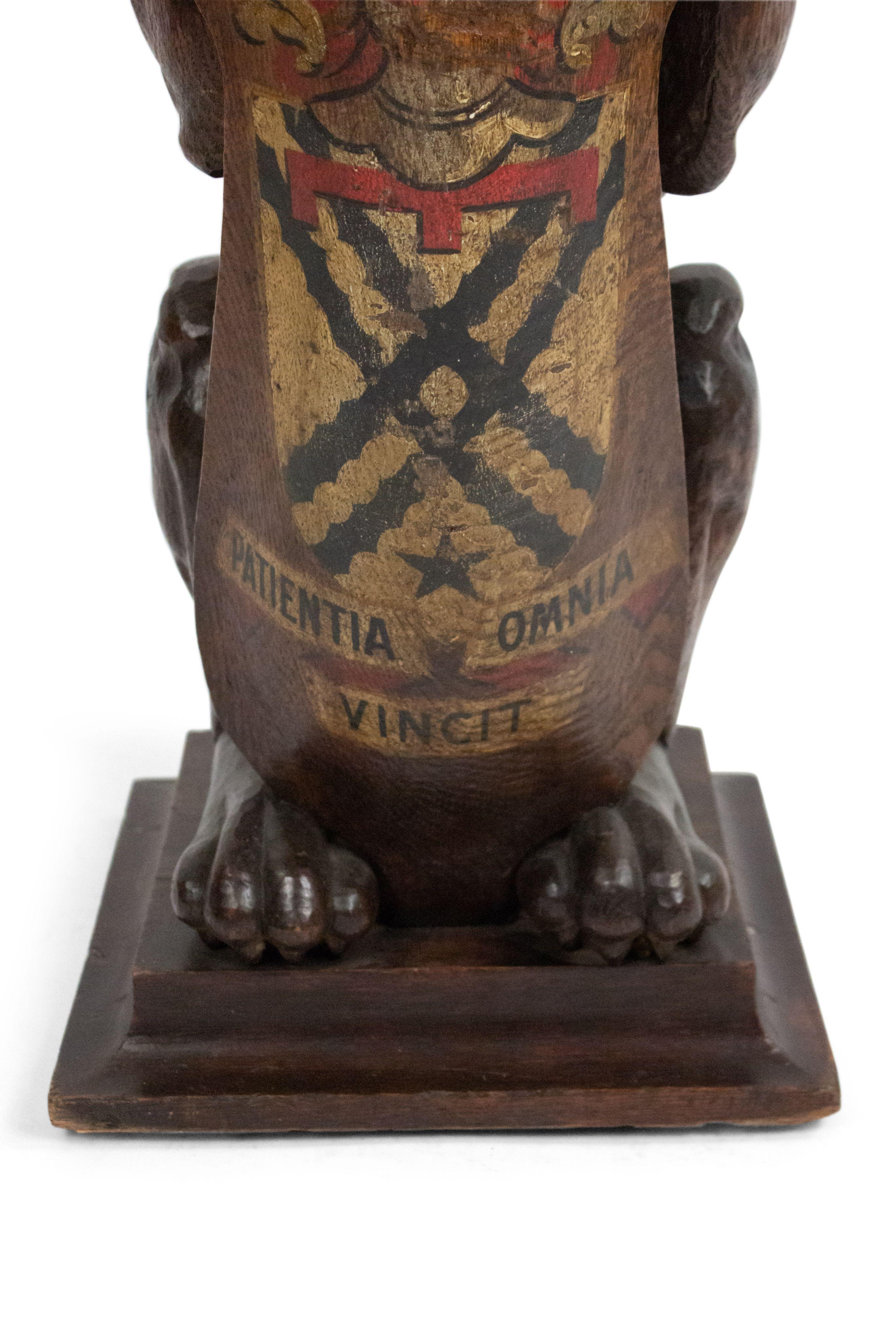Englische georgianische Löwentischlampen aus geschnitzter Eiche (20. Jahrhundert) im Angebot