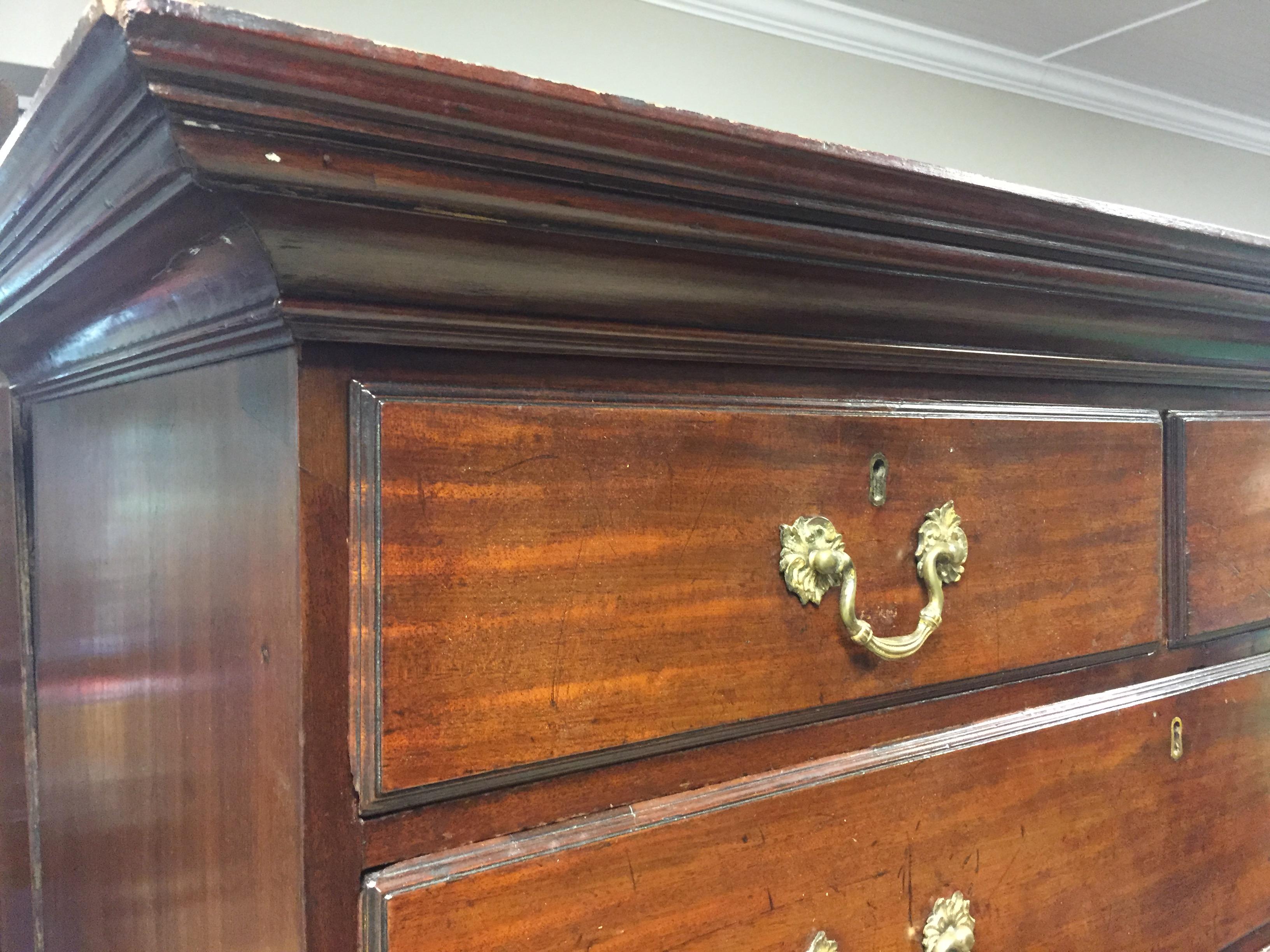 English Georgian Chest on Chest For Sale 2