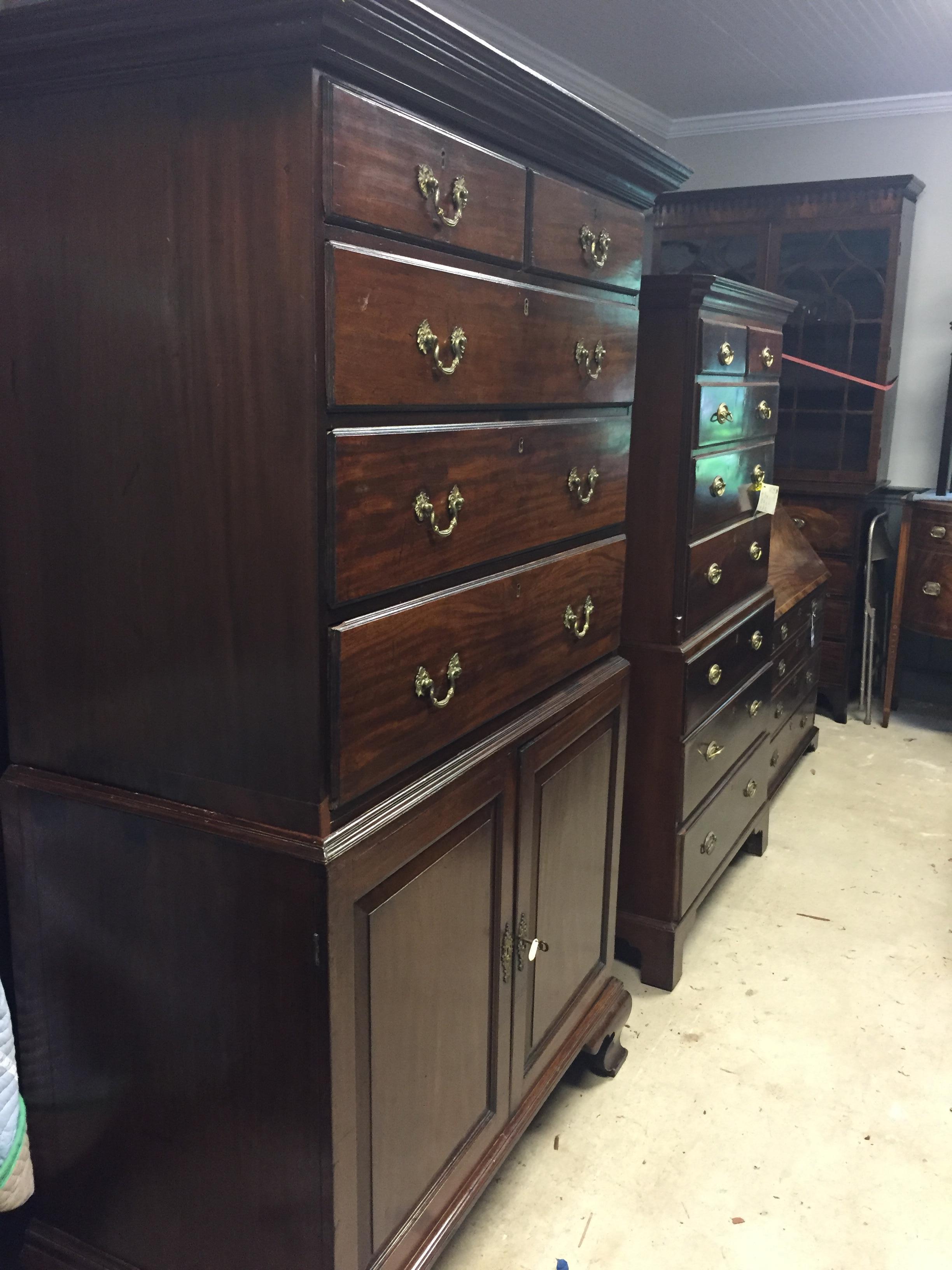 English Georgian Chest on Chest For Sale 3