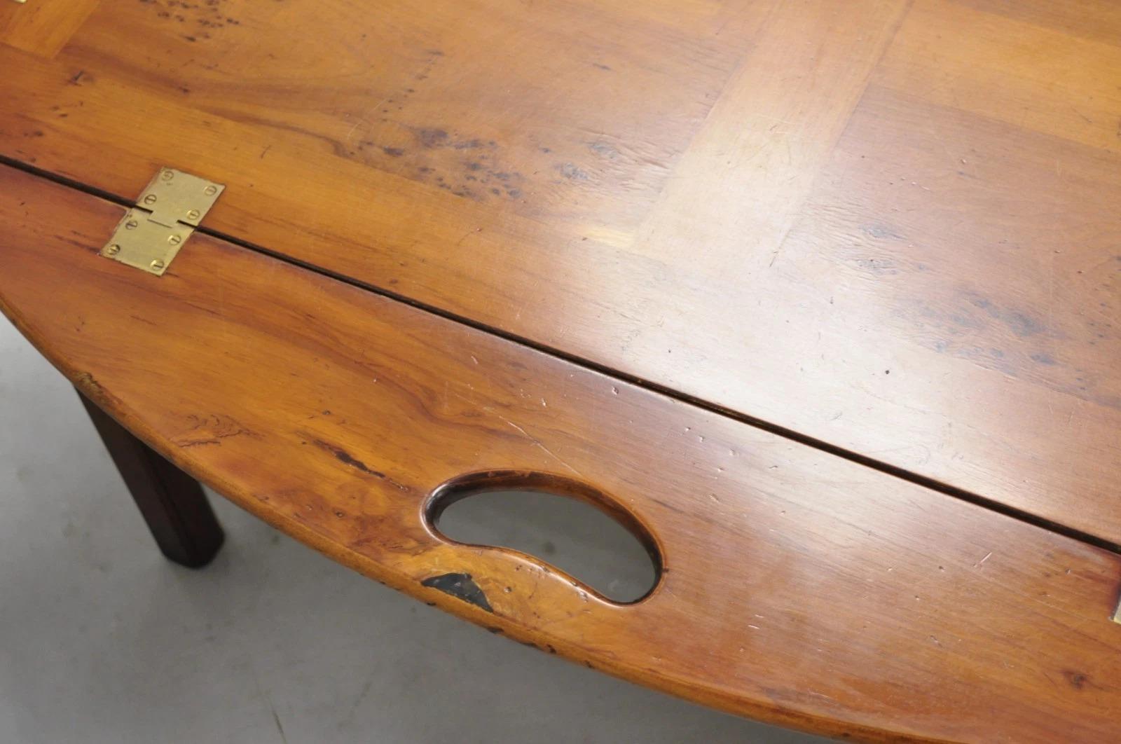 Table basse à plateau en bois de ronce de chippendale en acajou de style géorgien anglais en vente 1