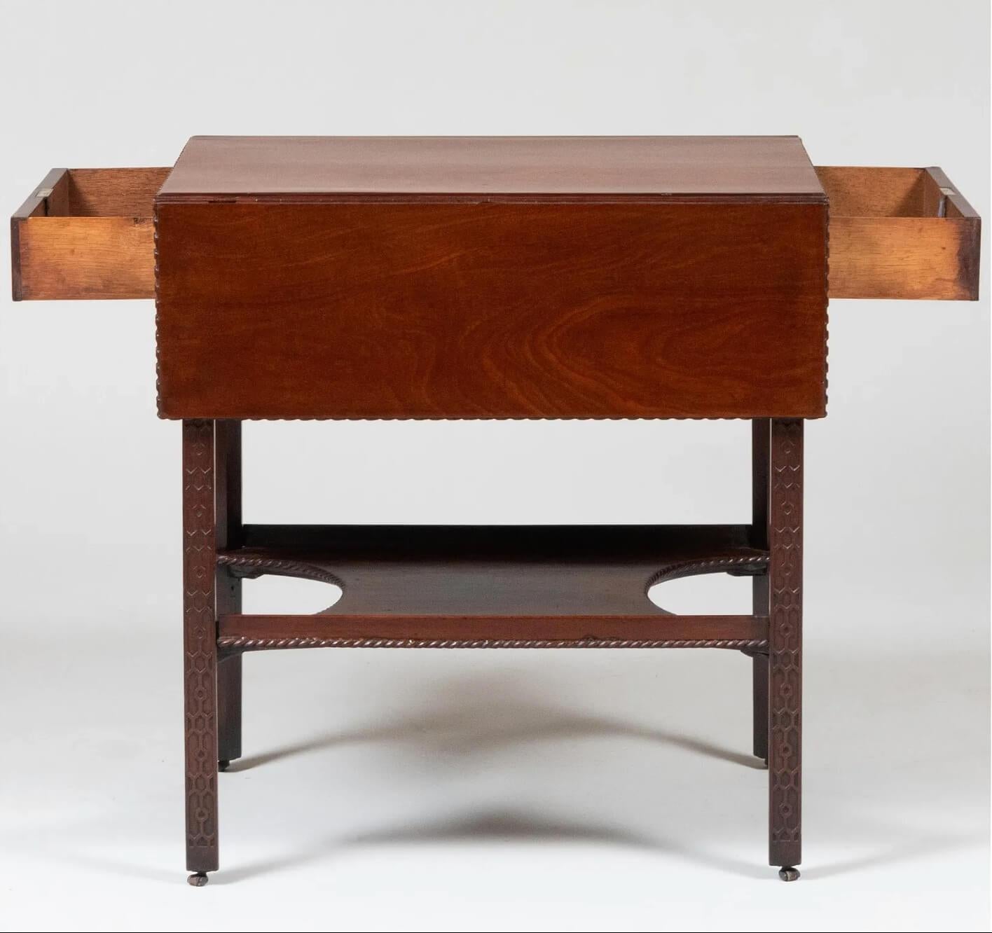 English Georgian Chippendale Mahogany Double-Sided Pembroke Table, circa 1760 In Good Condition In Kinderhook, NY