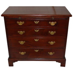 English Georgian Chippendale  Mahogany Chest of Drawers with  Dressing Slide
