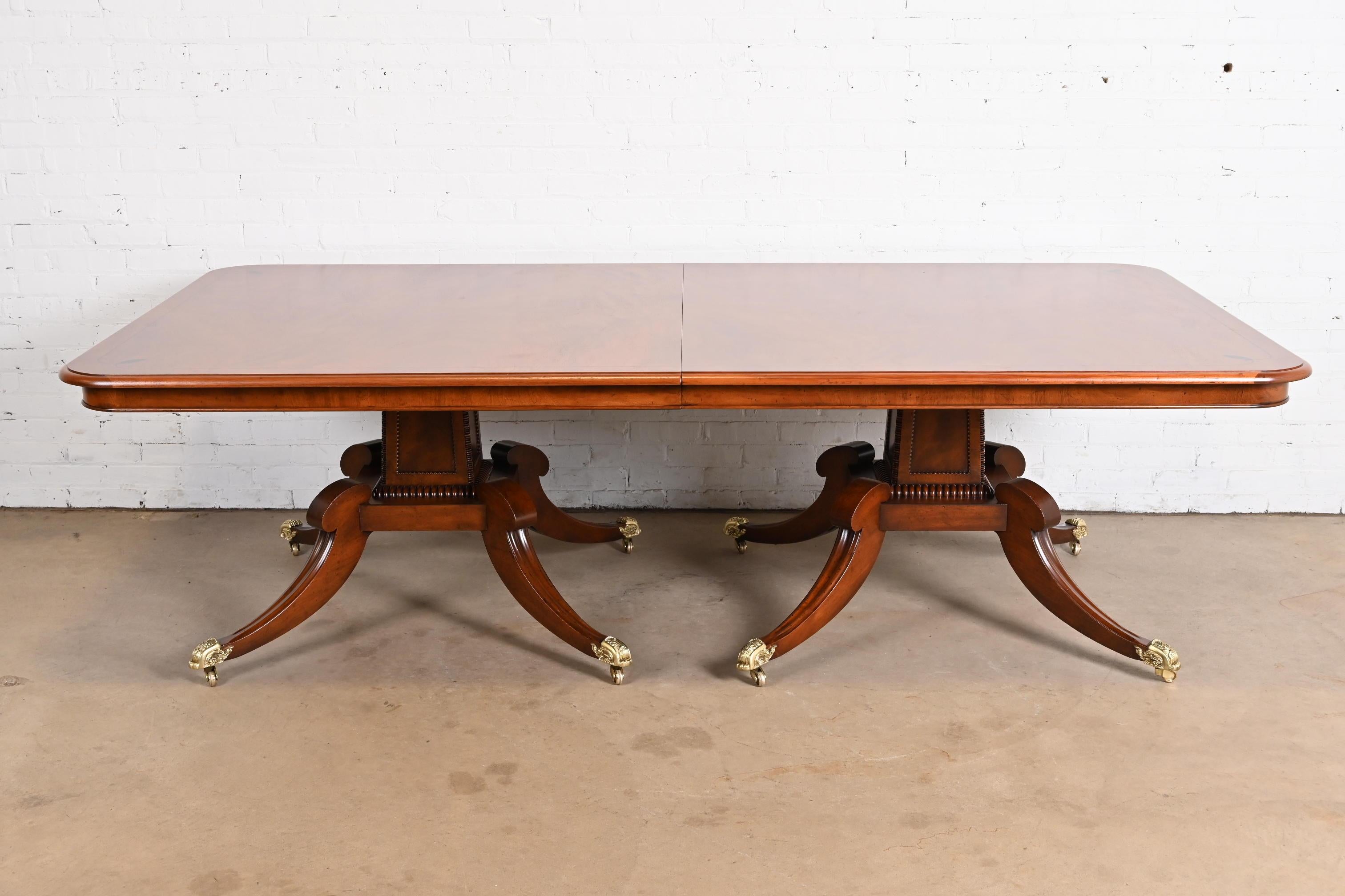 English Georgian Double Pedestal Dining Table by Restall Brown & Clennell For Sale 7