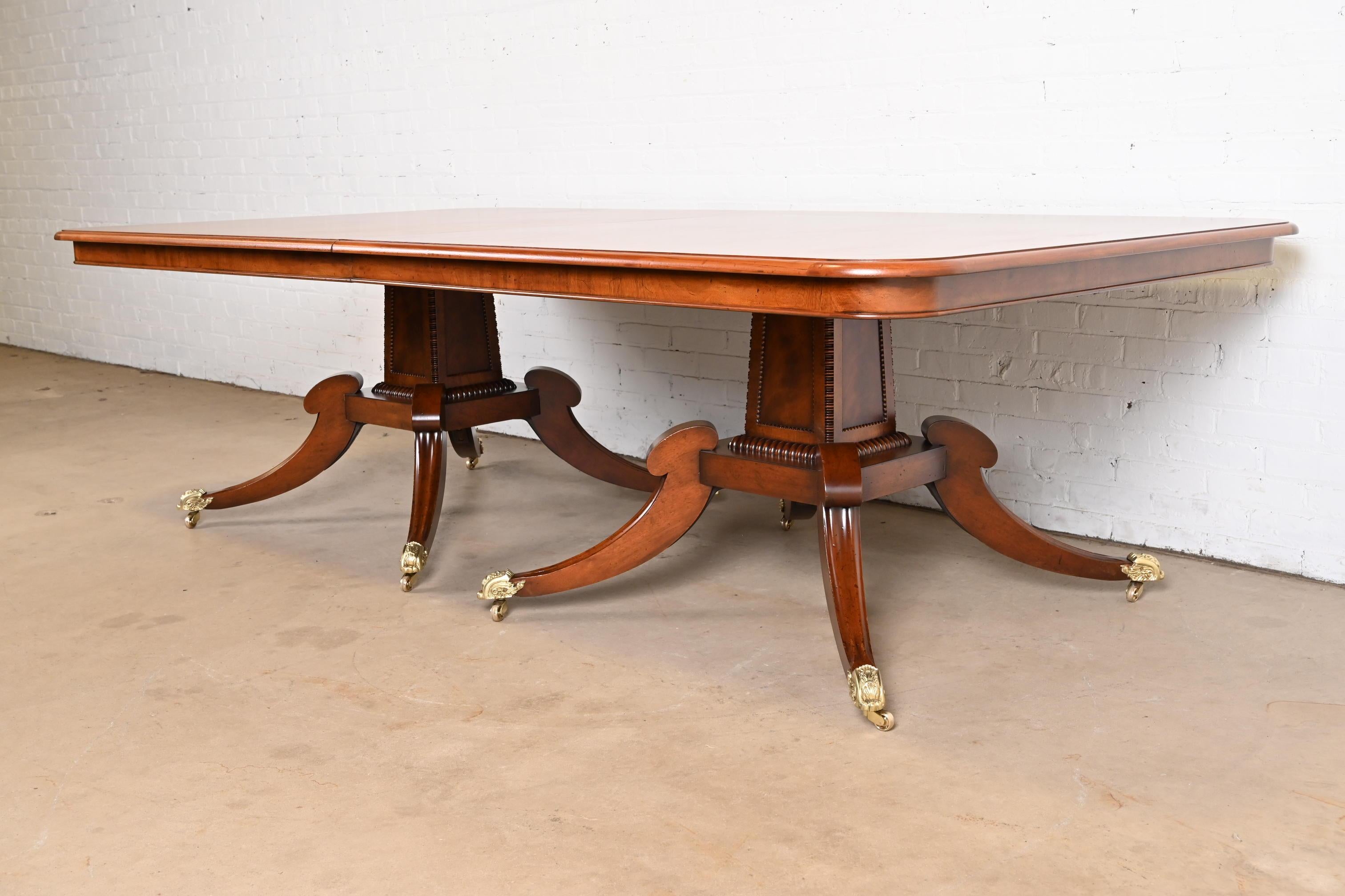 English Georgian Double Pedestal Dining Table by Restall Brown & Clennell For Sale 8