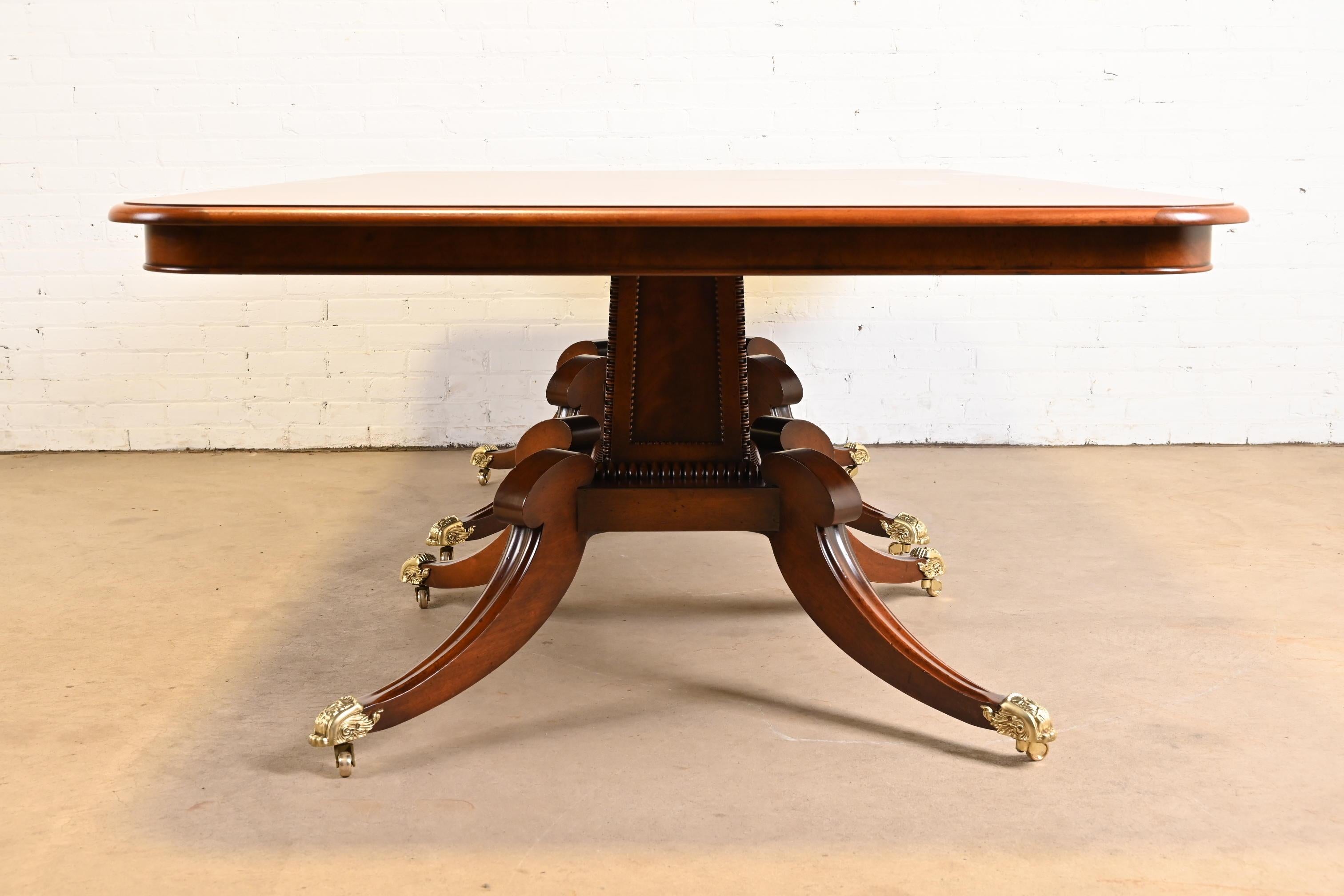 English Georgian Double Pedestal Dining Table by Restall Brown & Clennell For Sale 10