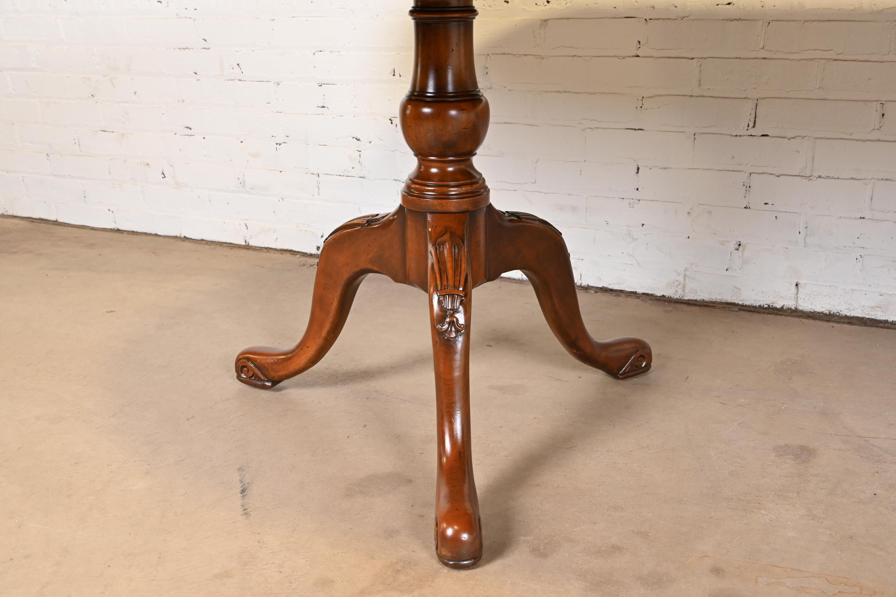 English Georgian Double Pedestal Dining Table by Restall Brown & Clennell 12