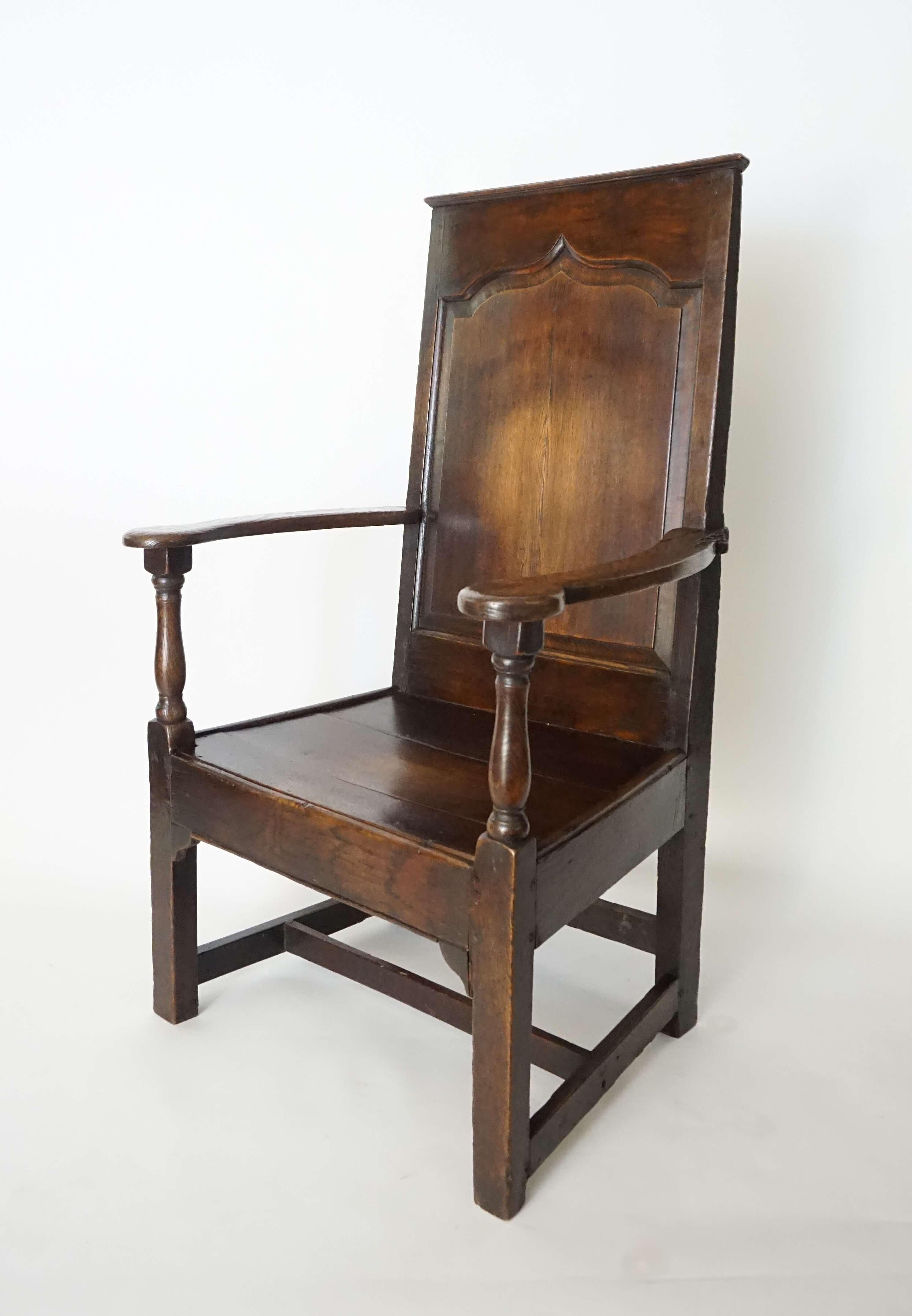 Hand-Carved English Georgian Elm Wainscot Chair, circa 1760