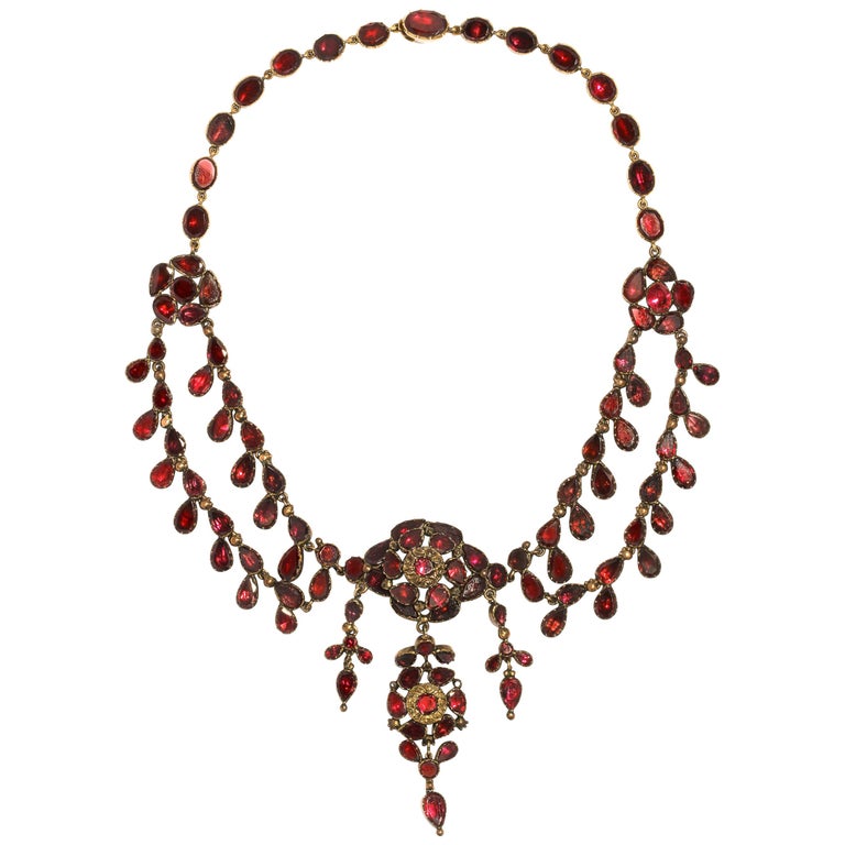 English Festoon Almandine Necklace For Sale at 1stDibs
