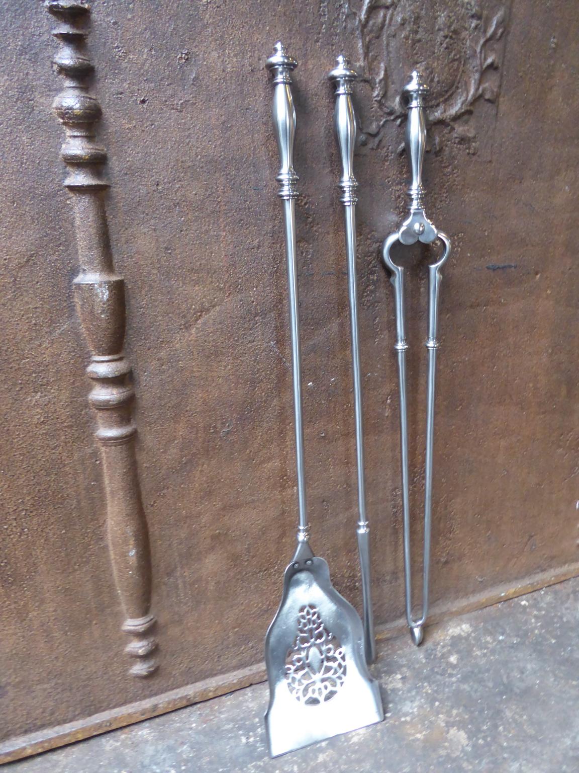 British English Georgian Fireplace Tool Set or Fire Irons, 18th-19th Century