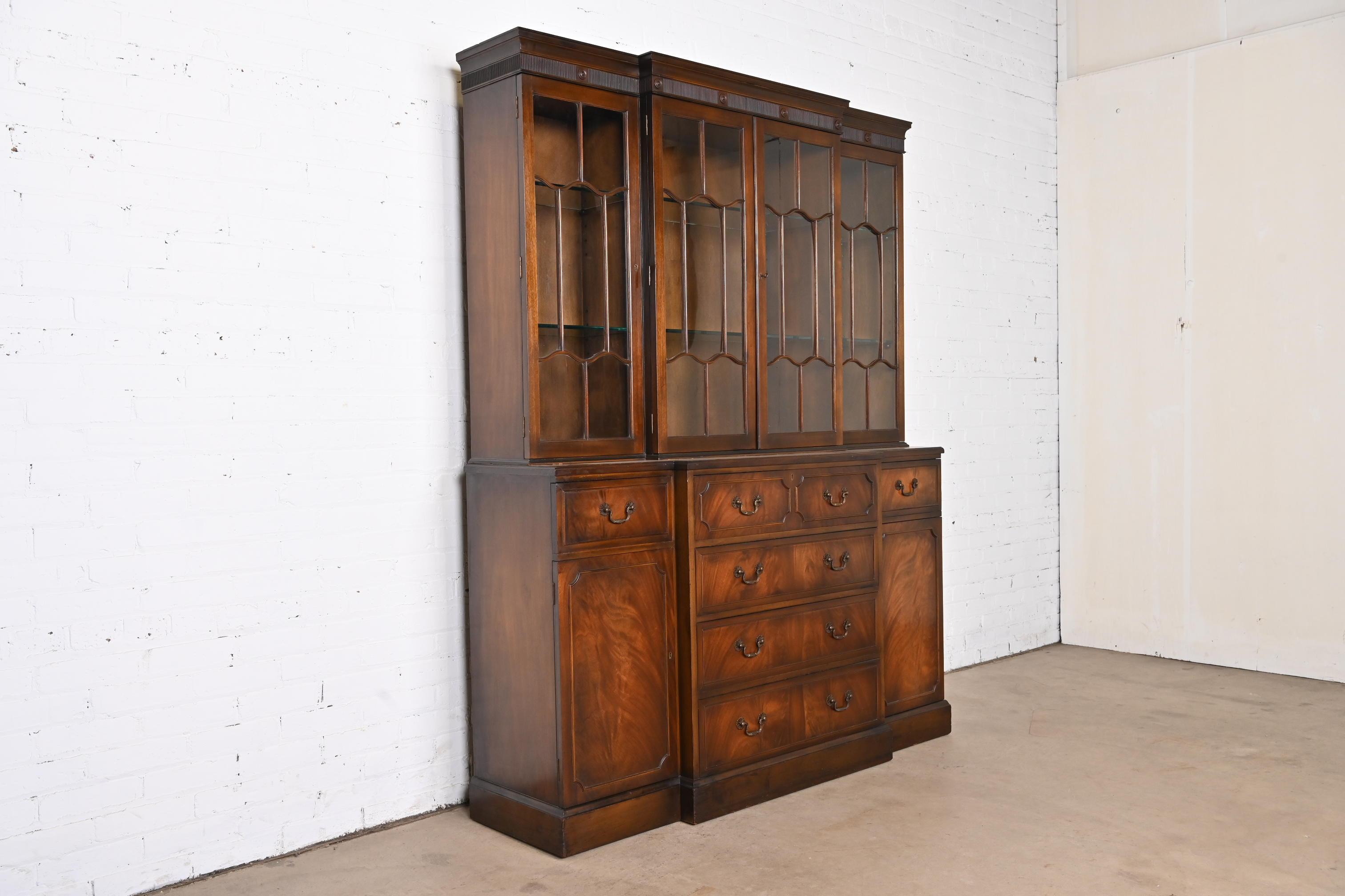 English Georgian Flame Mahogany Breakfront Bookcase Cabinet with Secretary Desk In Good Condition In South Bend, IN