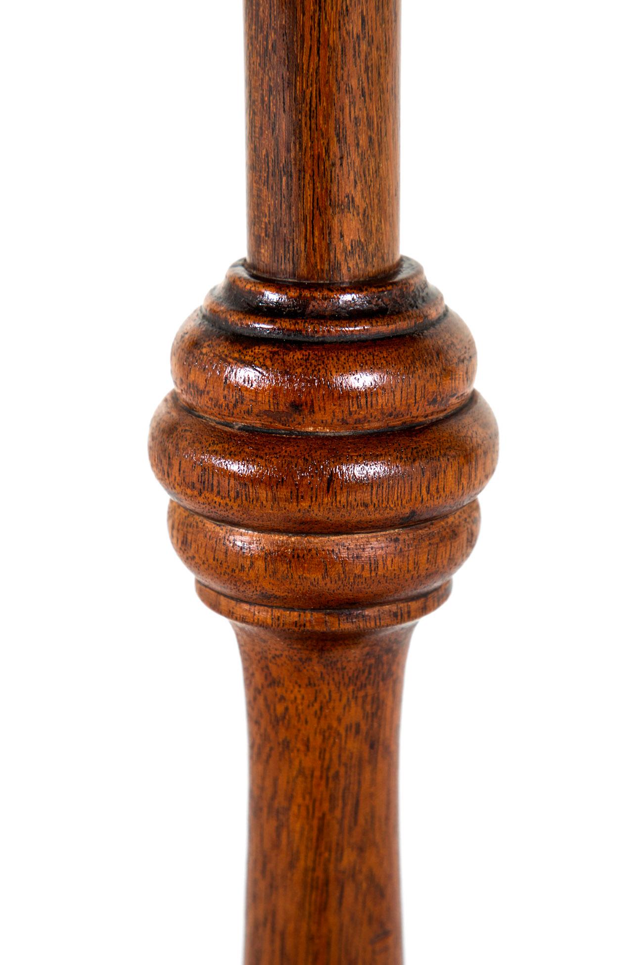 Table à boissons en bois fruitier de style géorgien anglais en vente 3