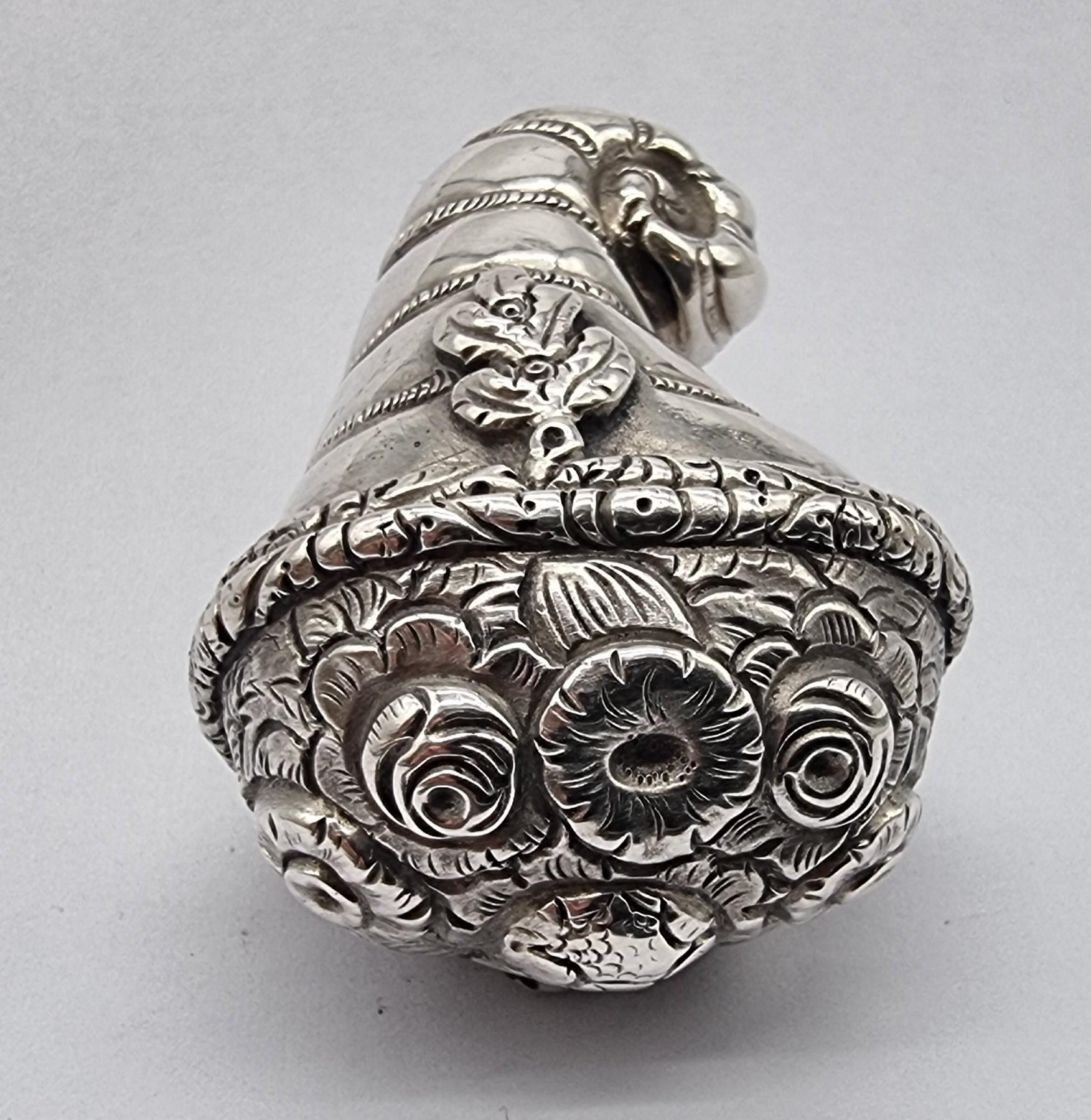 English Georgian hallmarked silver vinaigrette modelled as cornucopia circa 1820 13
