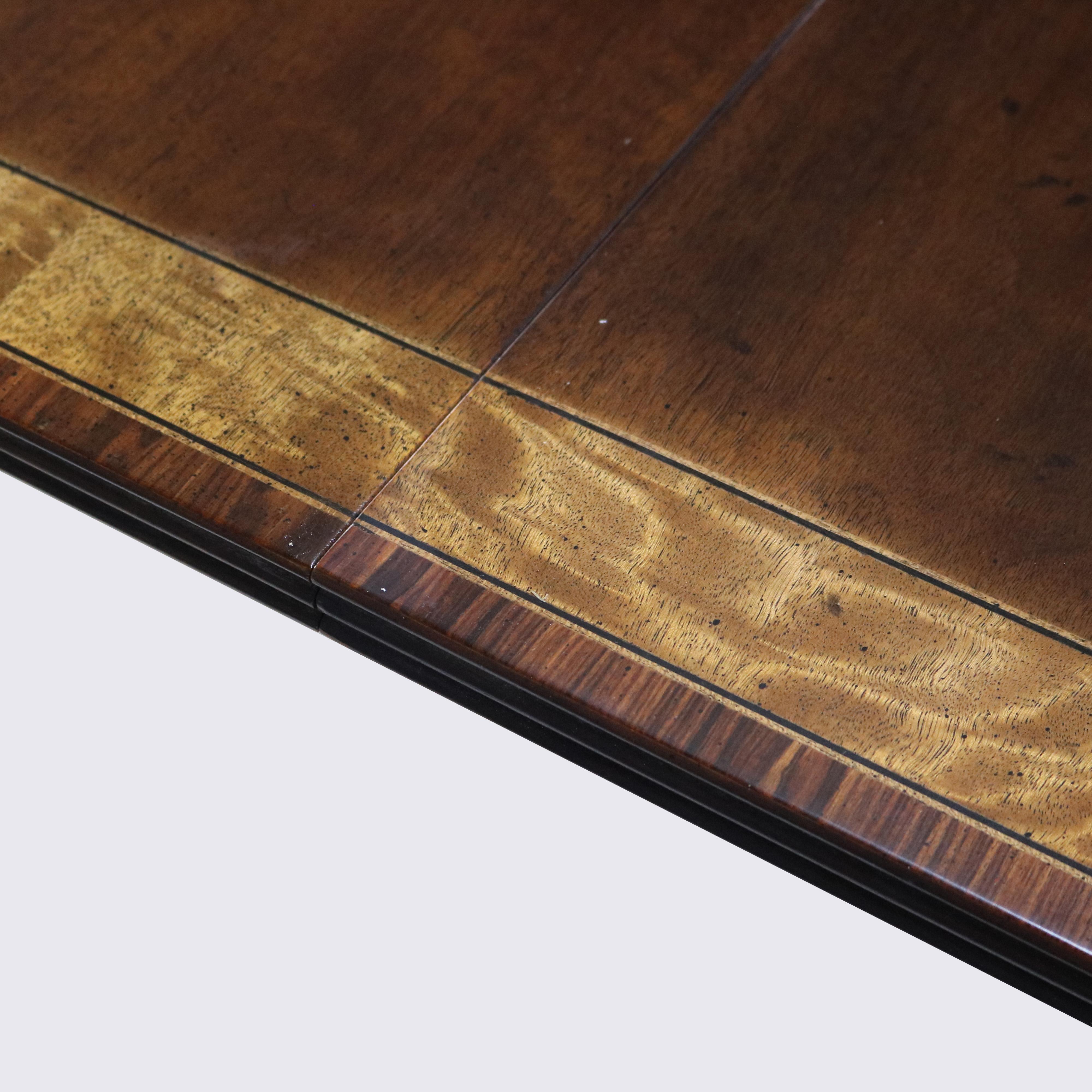 English Georgian Henkel Harris Style Cross-Banded Mahogany Pedestal Dining Table 6