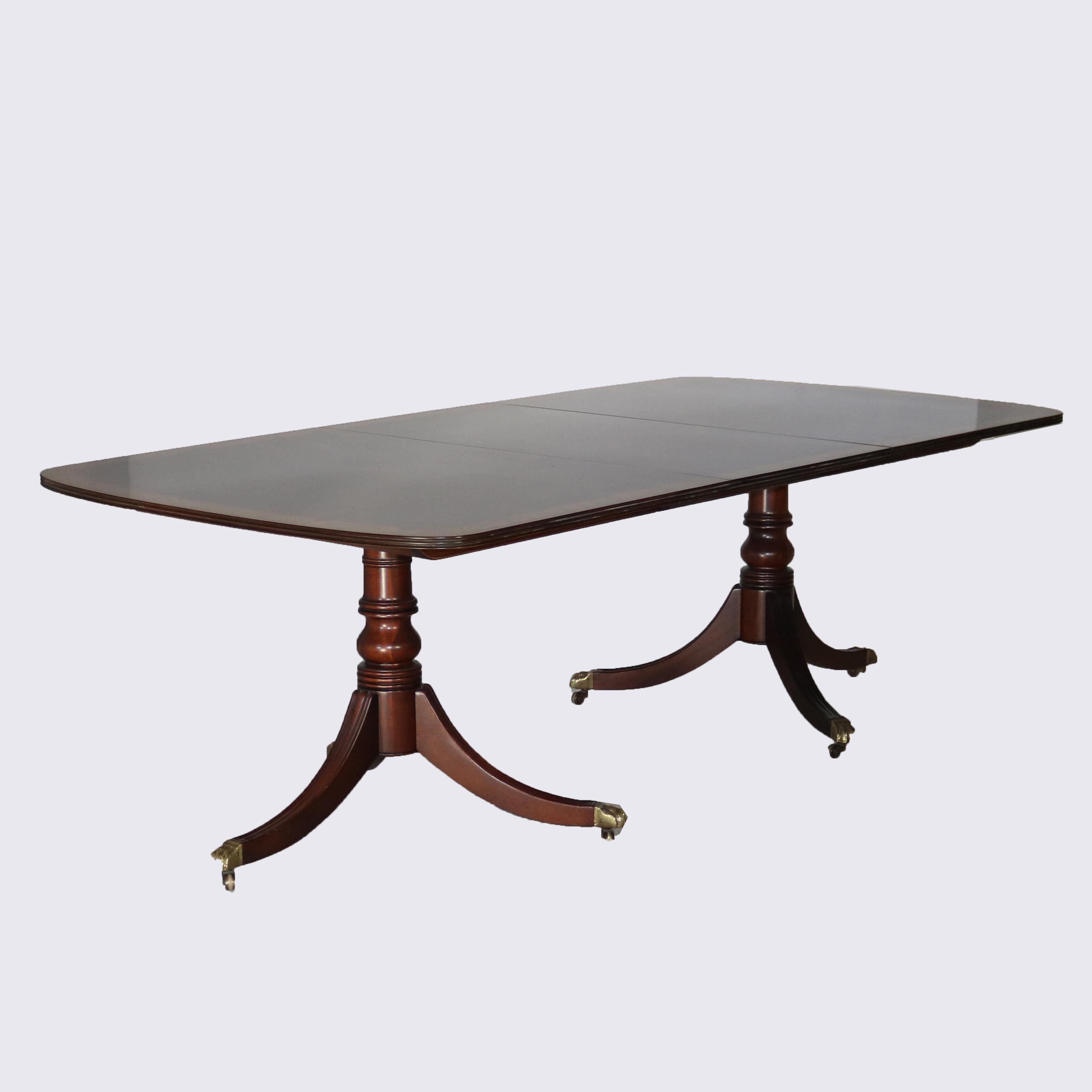 English Georgian Henkel Harris Style Cross-Banded Mahogany Pedestal Dining Table 15