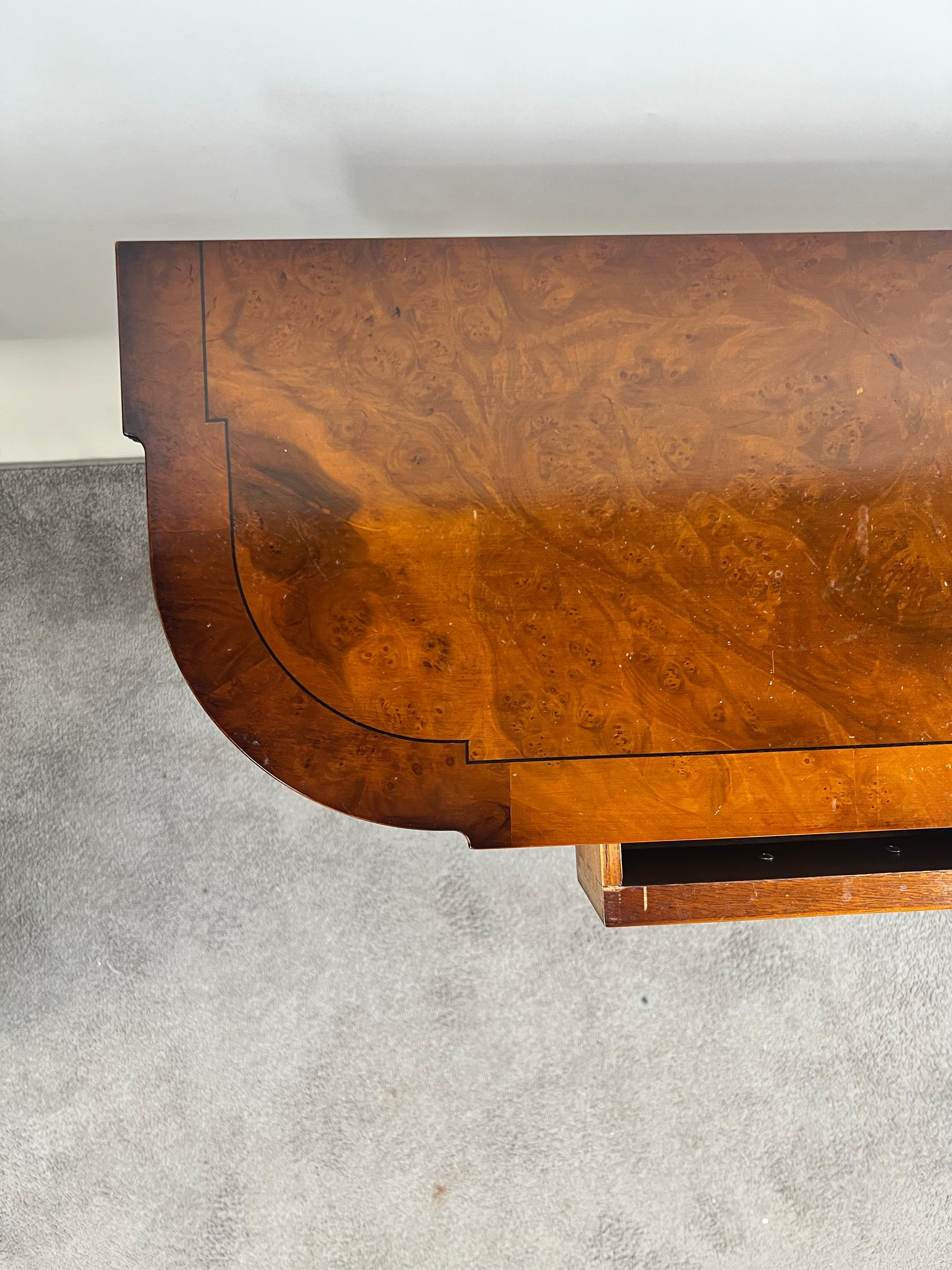 Console à deux tiroirs en acajou et noyer de style géorgien anglais Hepplewhite en vente 6