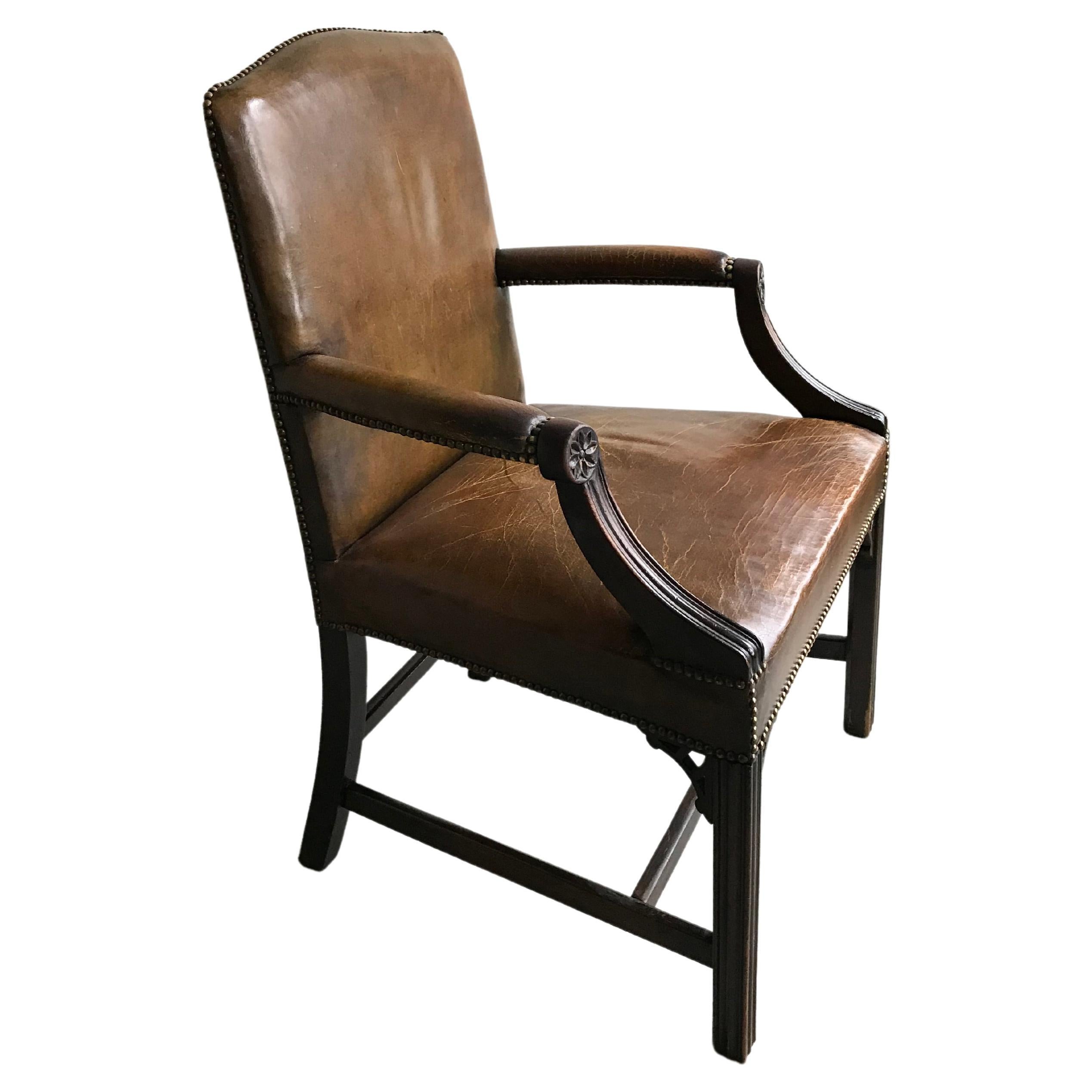 Fauteuil en cuir anglais de style géorgien, 1920