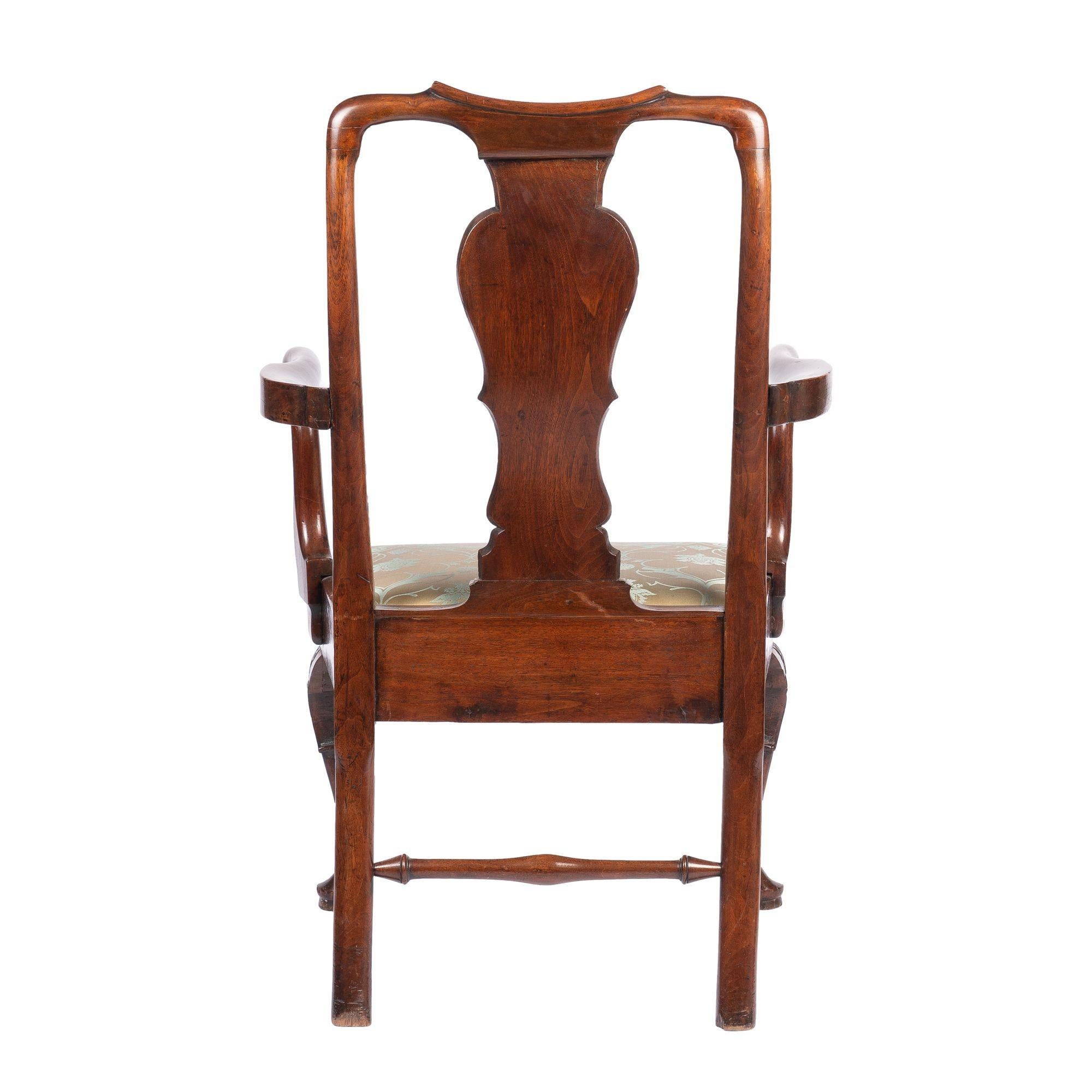 18th Century English Georgian Mahogany Armchair with Upholstered Slip Seat, c. 1720 For Sale