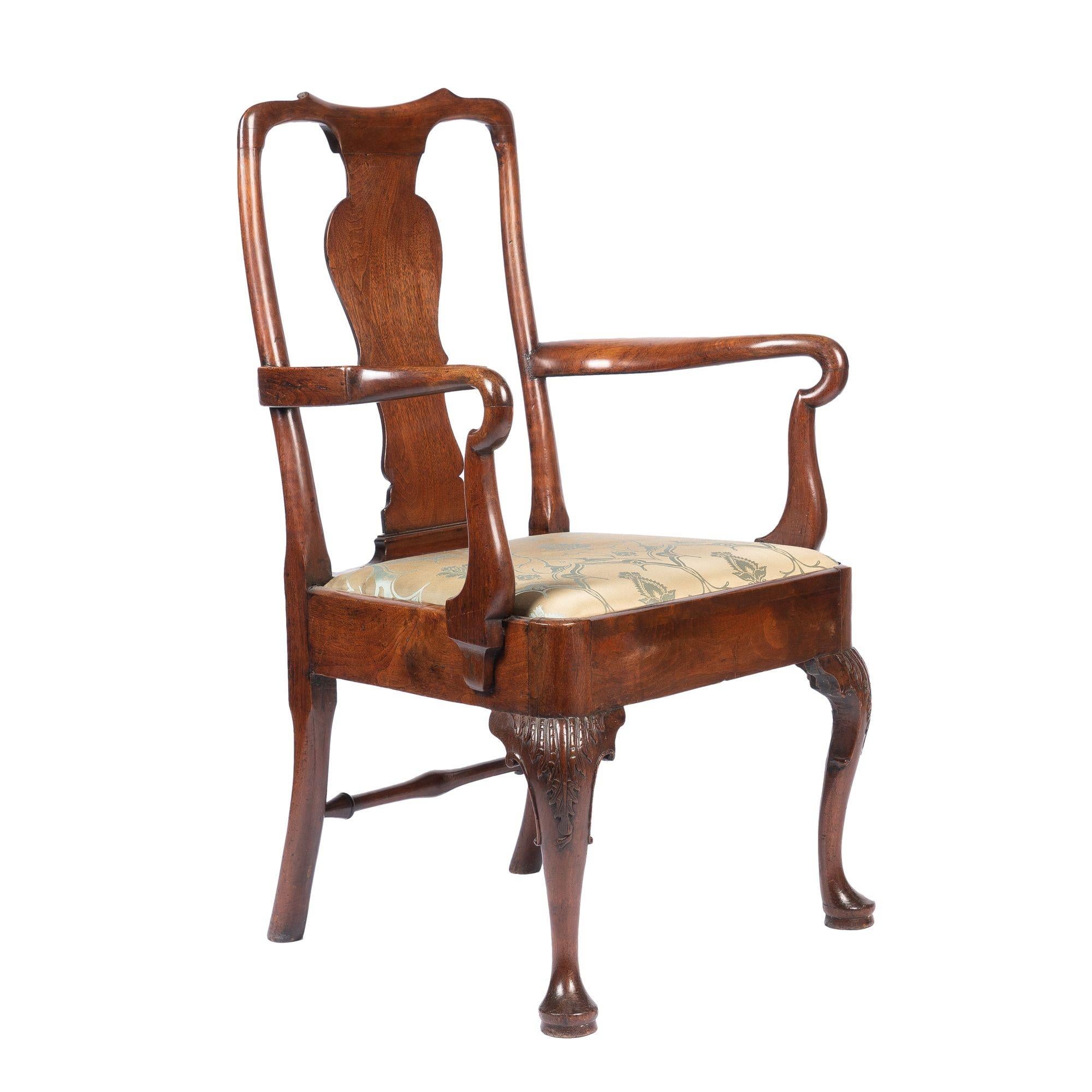 English Georgian Mahogany Armchair with Upholstered Slip Seat, c. 1720 For Sale 2