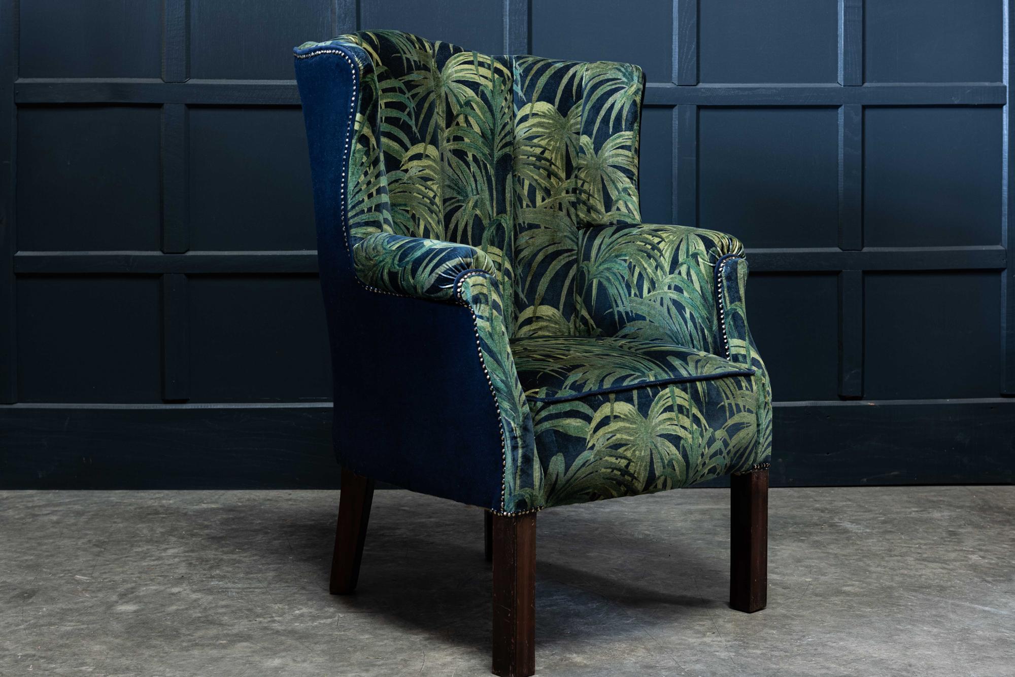 English Georgian mahogany barrel back armchair

circa 1830.

Georgian mahogany barrel back armchair, lovely shape size and proportions in this hard to find example. Excellent detailing with brass studs tracing the wingback shaped sides and barrel