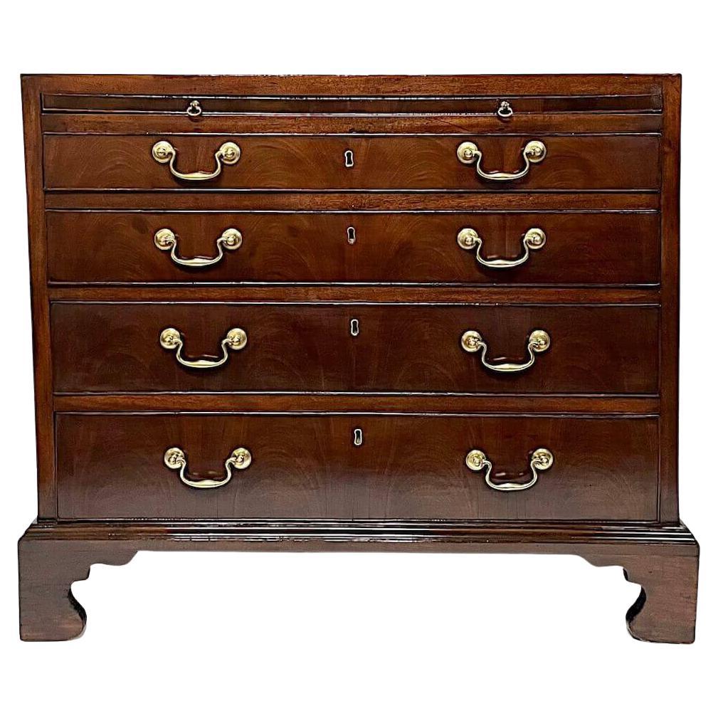 English Georgian Mahogany Caddy-Top Bachelor's Chest, circa 1760 For Sale