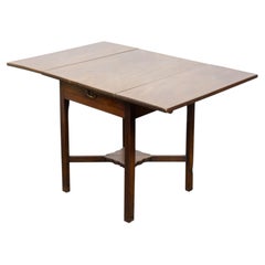 English Georgian Mahogany Drop-Leaf Pembroke Table, circa 1810