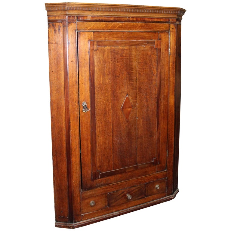 English Mahogany Hanging Corner For Sale at 1stDibs