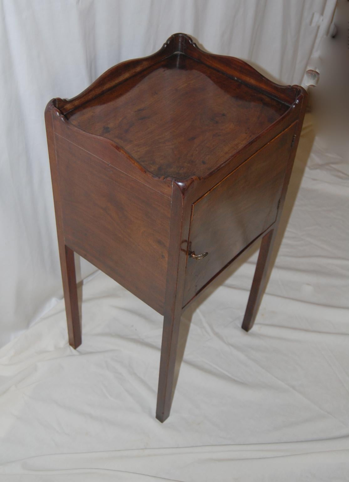 18th Century English Georgian Mahogany Tapered Leg Pot Cupboard with Galleried Top