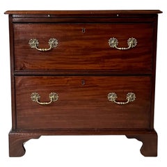 Antique English Georgian Mahogany Two-Drawer Bachelor's Chest, circa 1760