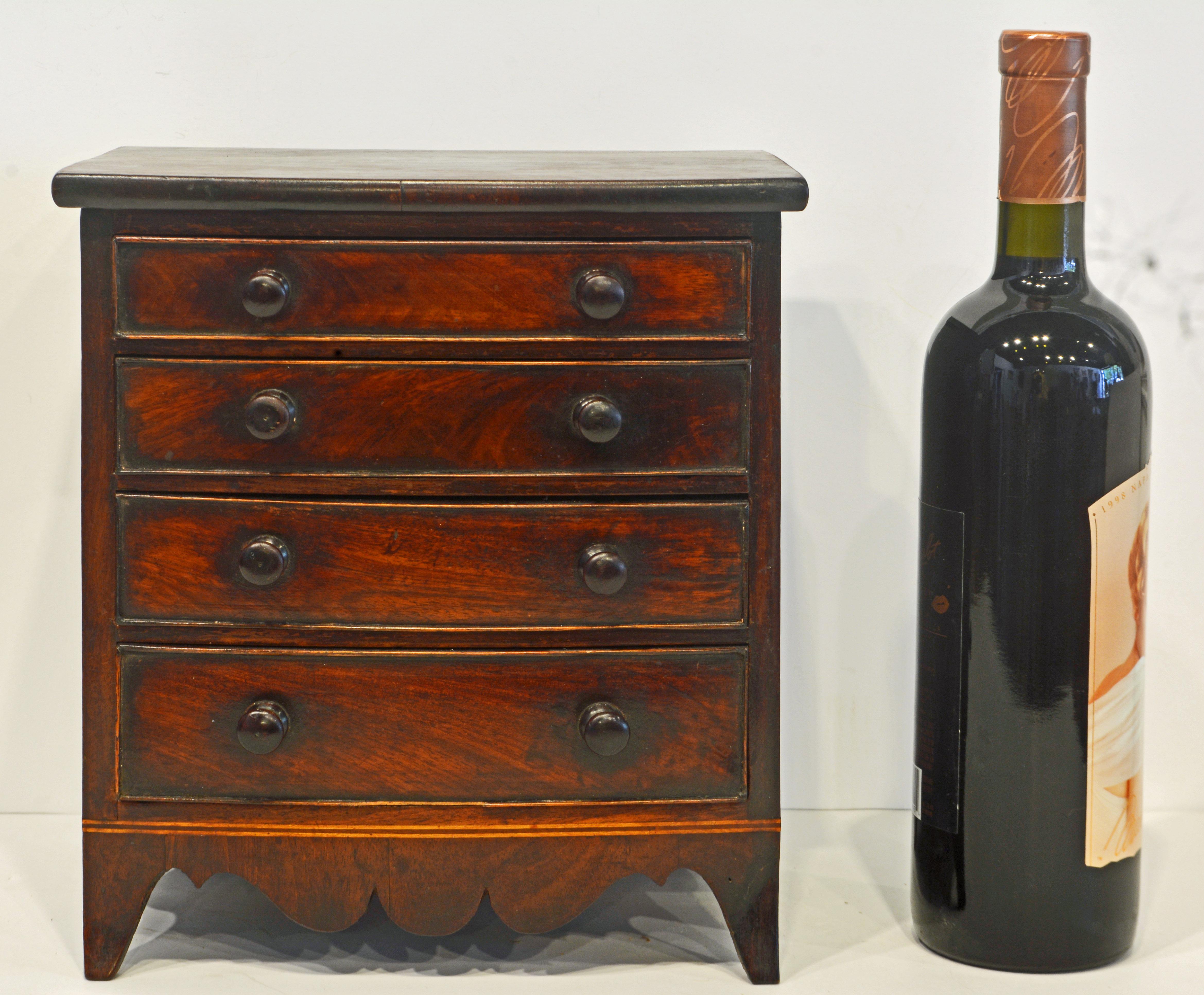 georgian bow fronted chest of drawers