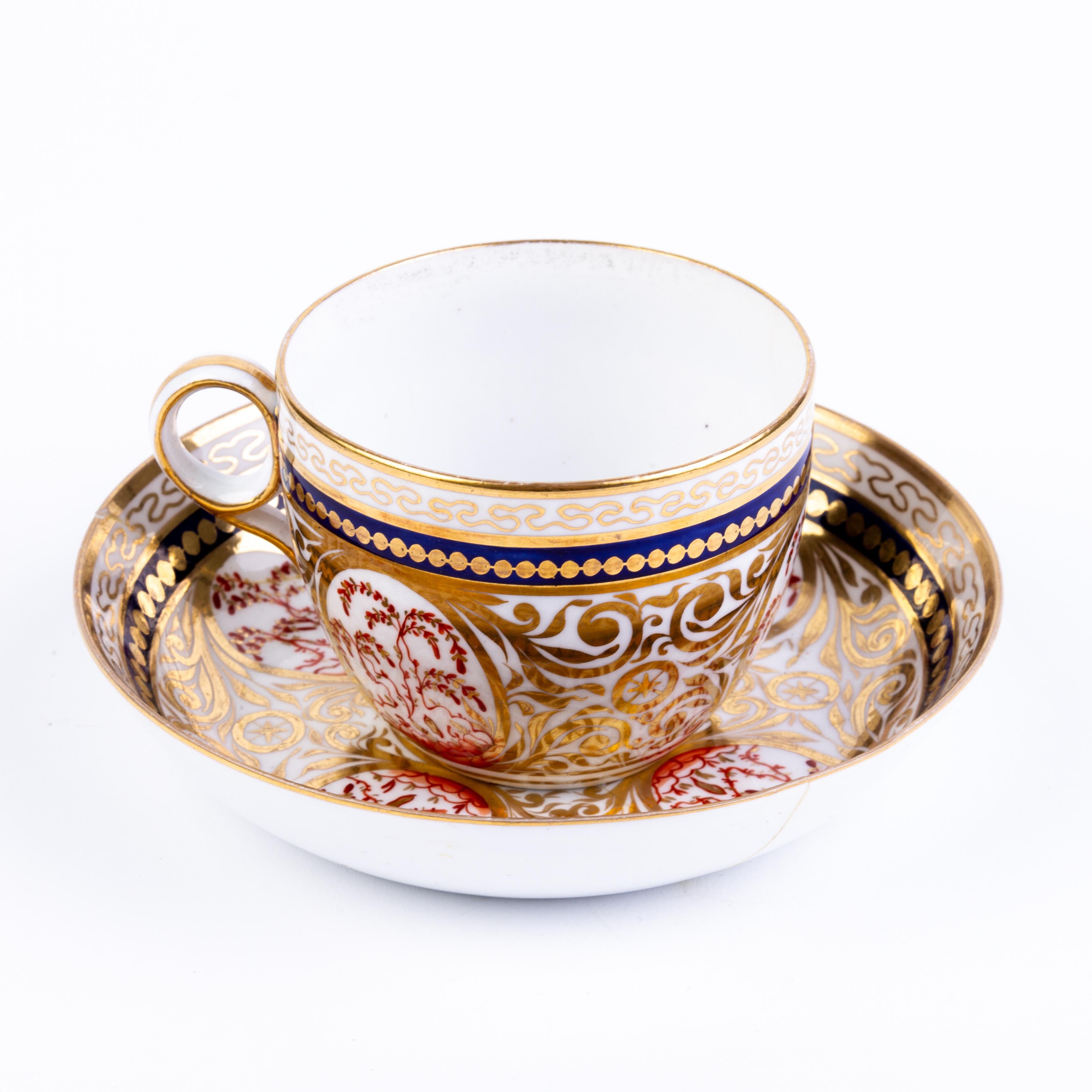 English Georgian Minton Fine Porcelain Teacup & Saucer Early 19th Century For Sale 1