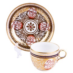 Tasse à thé et soucoupe en porcelaine fine anglaise géorgienne de Minton du début du 19ème siècle