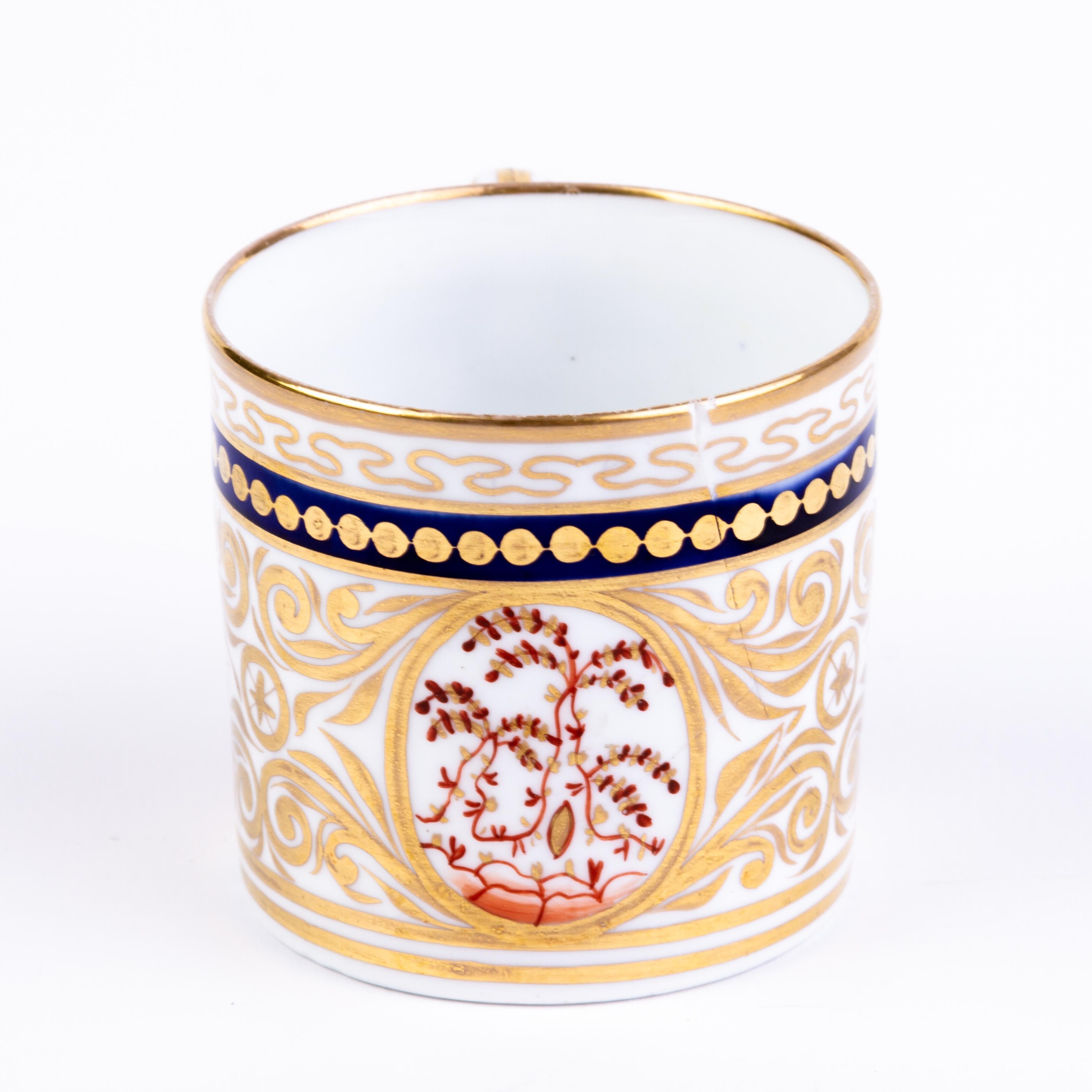 English Georgian Minton Hand-Painted Porcelain Coffee Can Early 19th Century
Good condition
From a private collection.
Free international shipping.