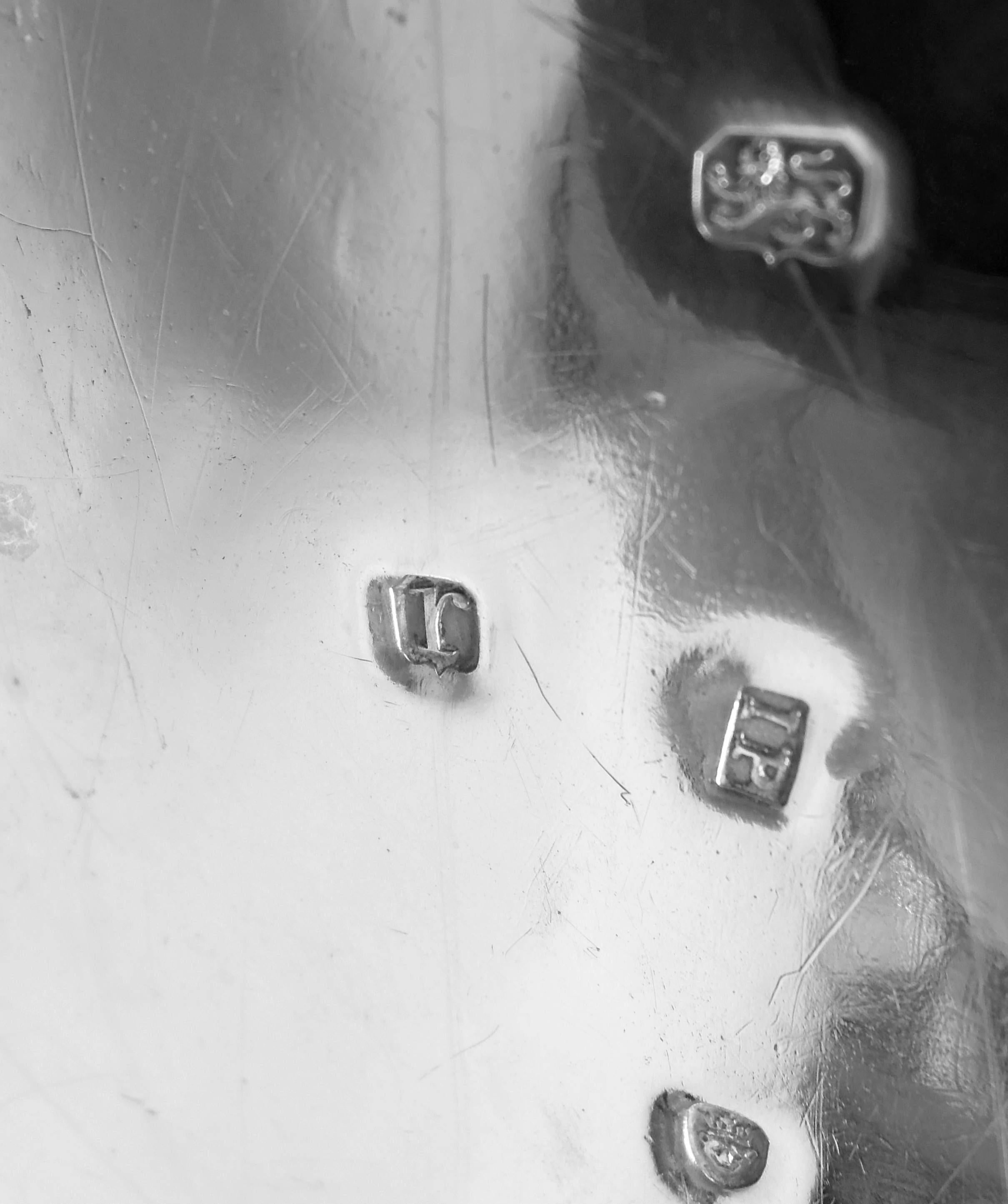 Théière en argent sterling de style géorgien néoclassique anglais, 1792 en vente 5
