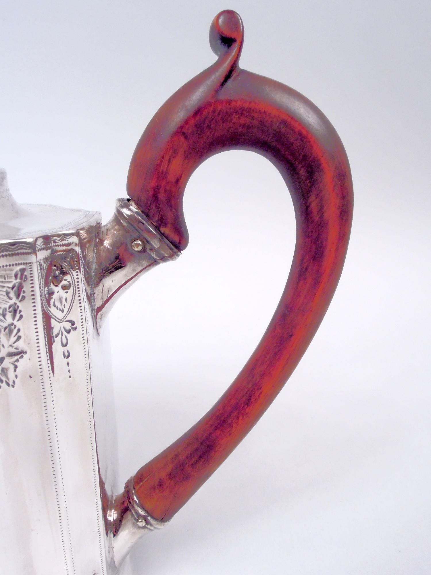 Argent sterling Théière en argent sterling de style géorgien néoclassique anglais, 1792 en vente