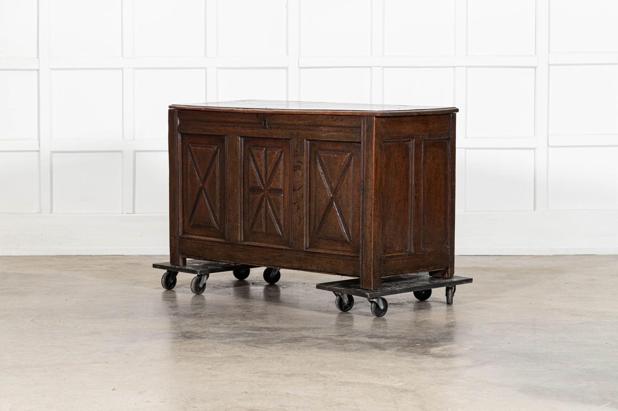 Cofre Georgiano Inglés de Roble en Bueno estado para la venta en Staffordshire, GB