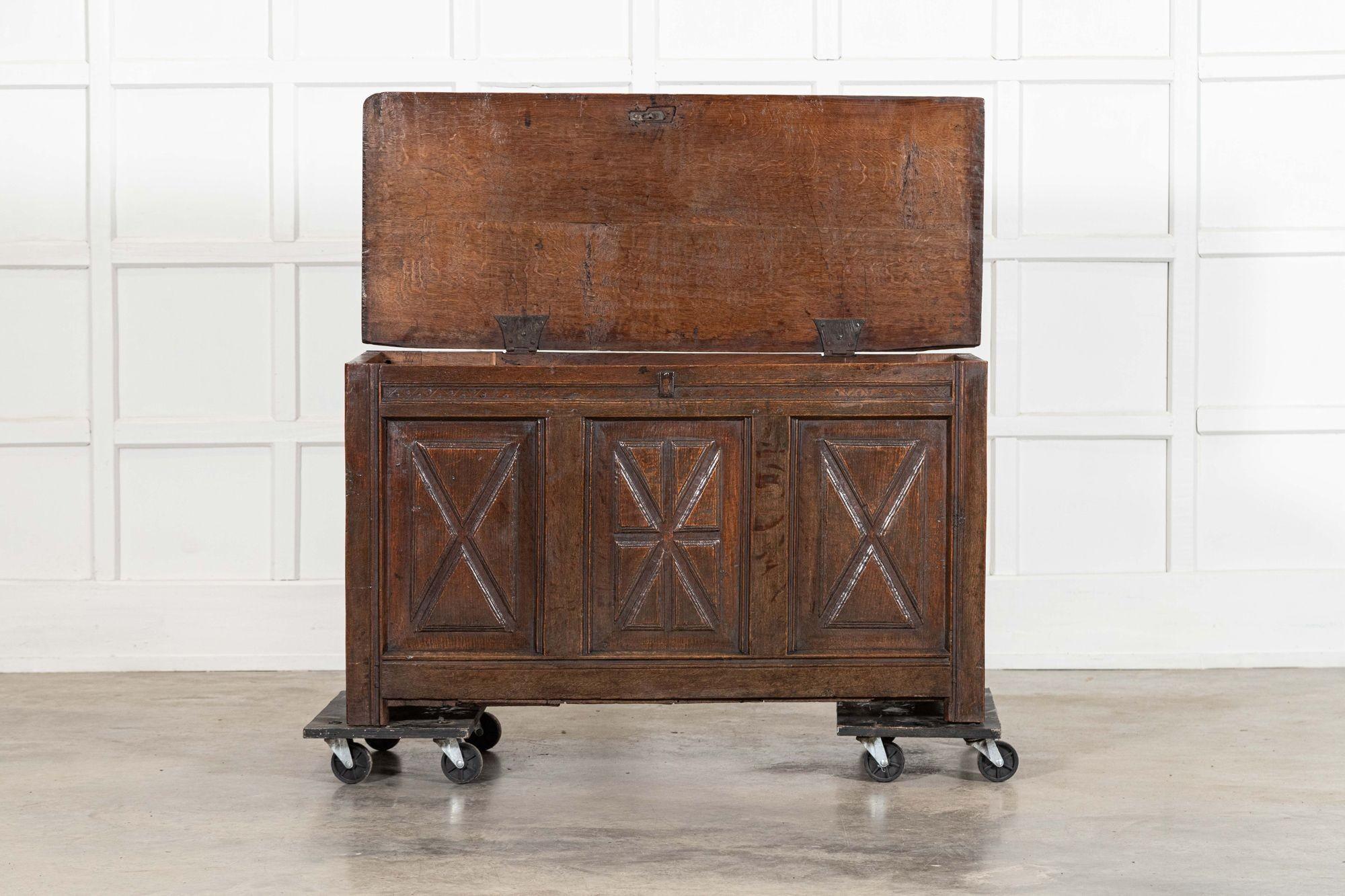 Cofre Georgiano Inglés de Roble en venta 5