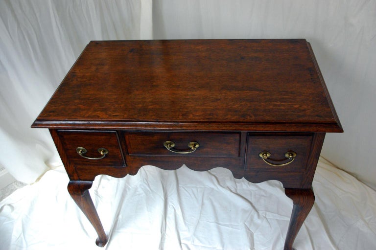 George III English Georgian Oak Lowboy with Cabriole Legs and Crossbanded Drawer Fronts For Sale