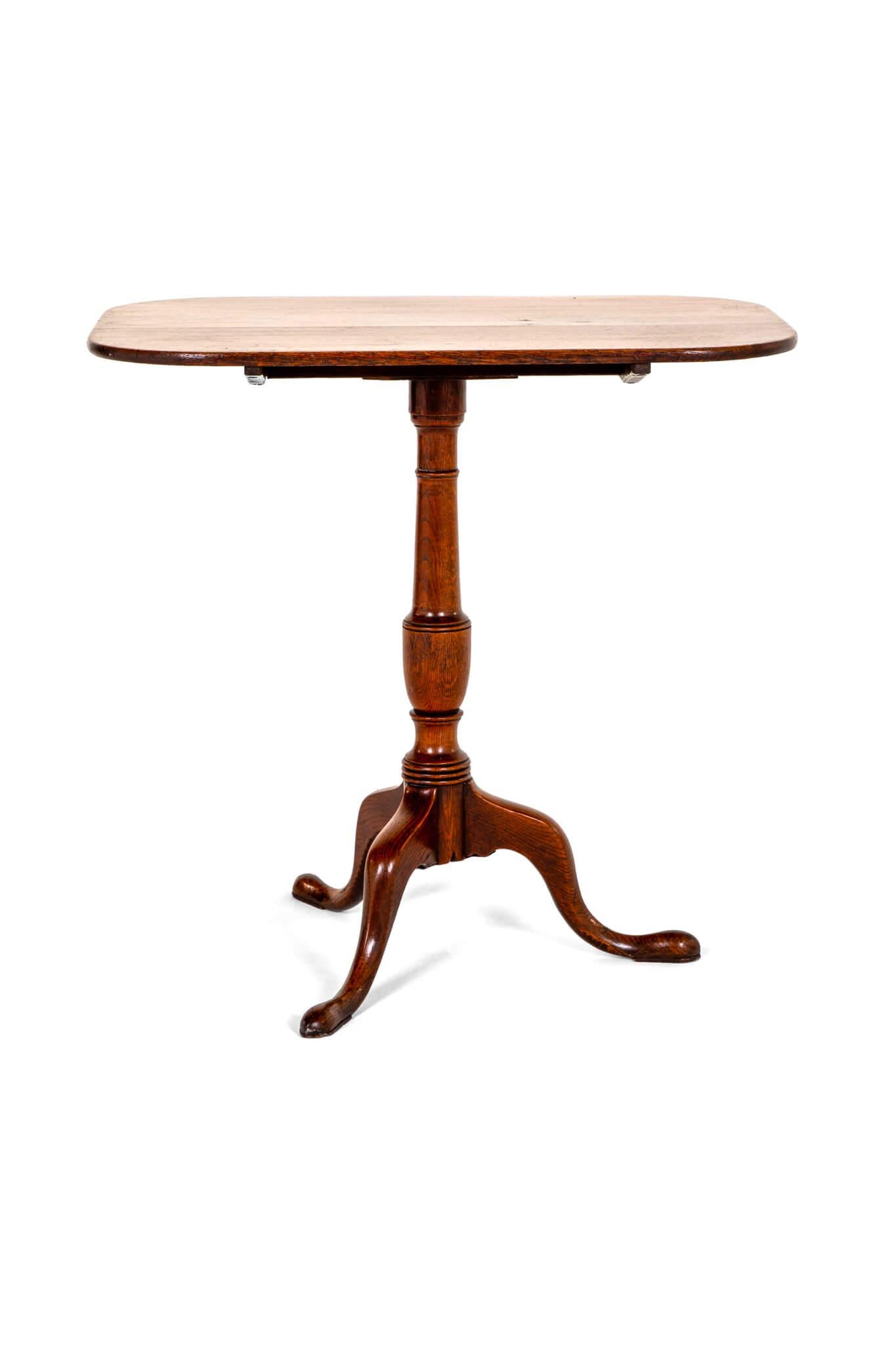 English Georgian Oak Tripod Table In Good Condition For Sale In Faversham, GB