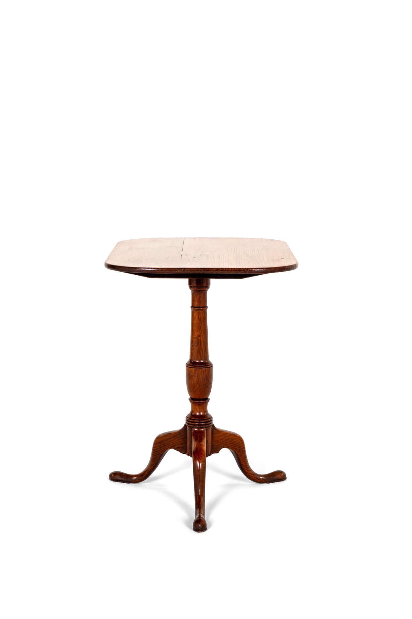 English Georgian Oak Tripod Table For Sale 3