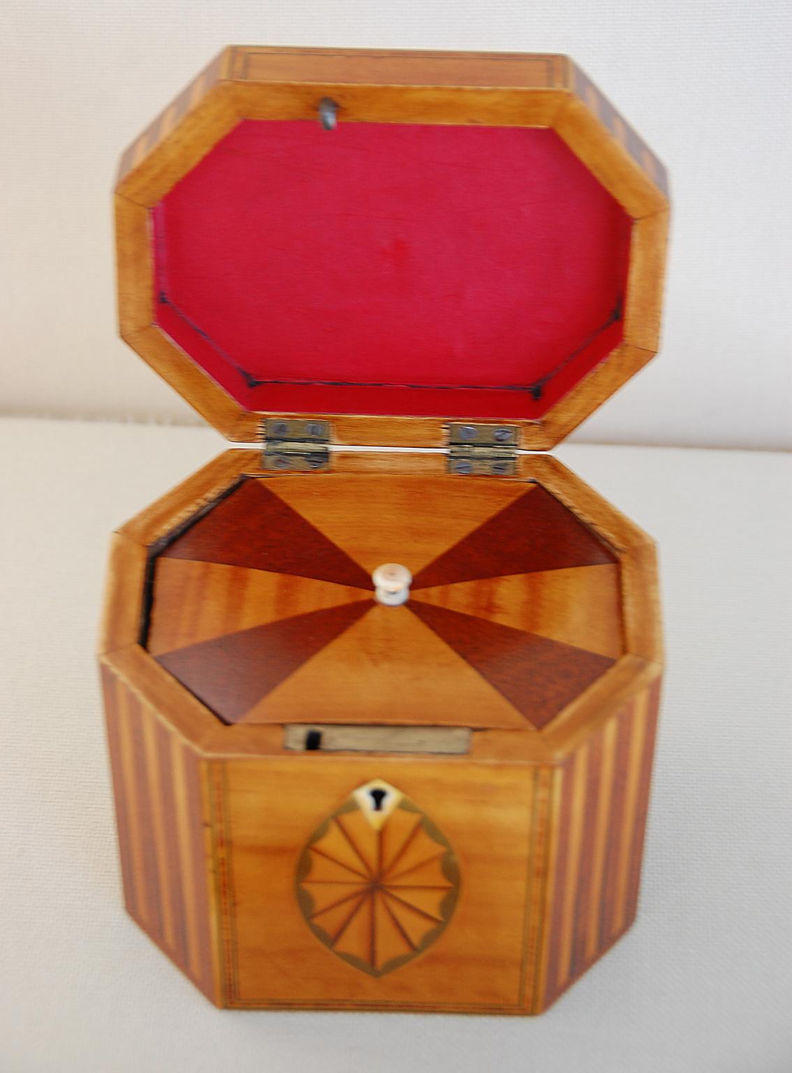 George III English Georgian Octagonal Single Tea Caddy Inlaid Fan and Columns