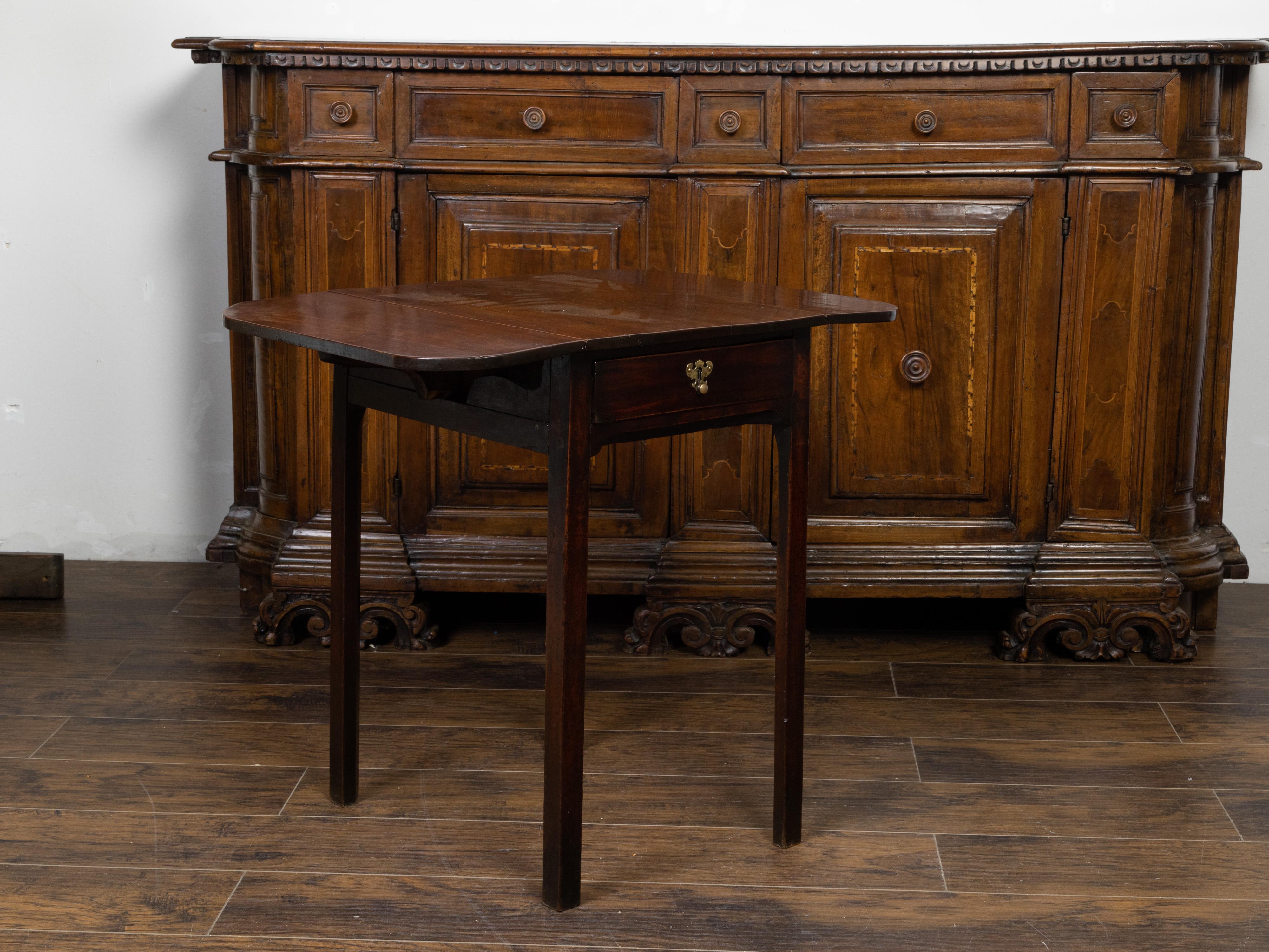 English Georgian Period 1800s Mahogany Pembroke Table with Single Drawer In Good Condition For Sale In Atlanta, GA