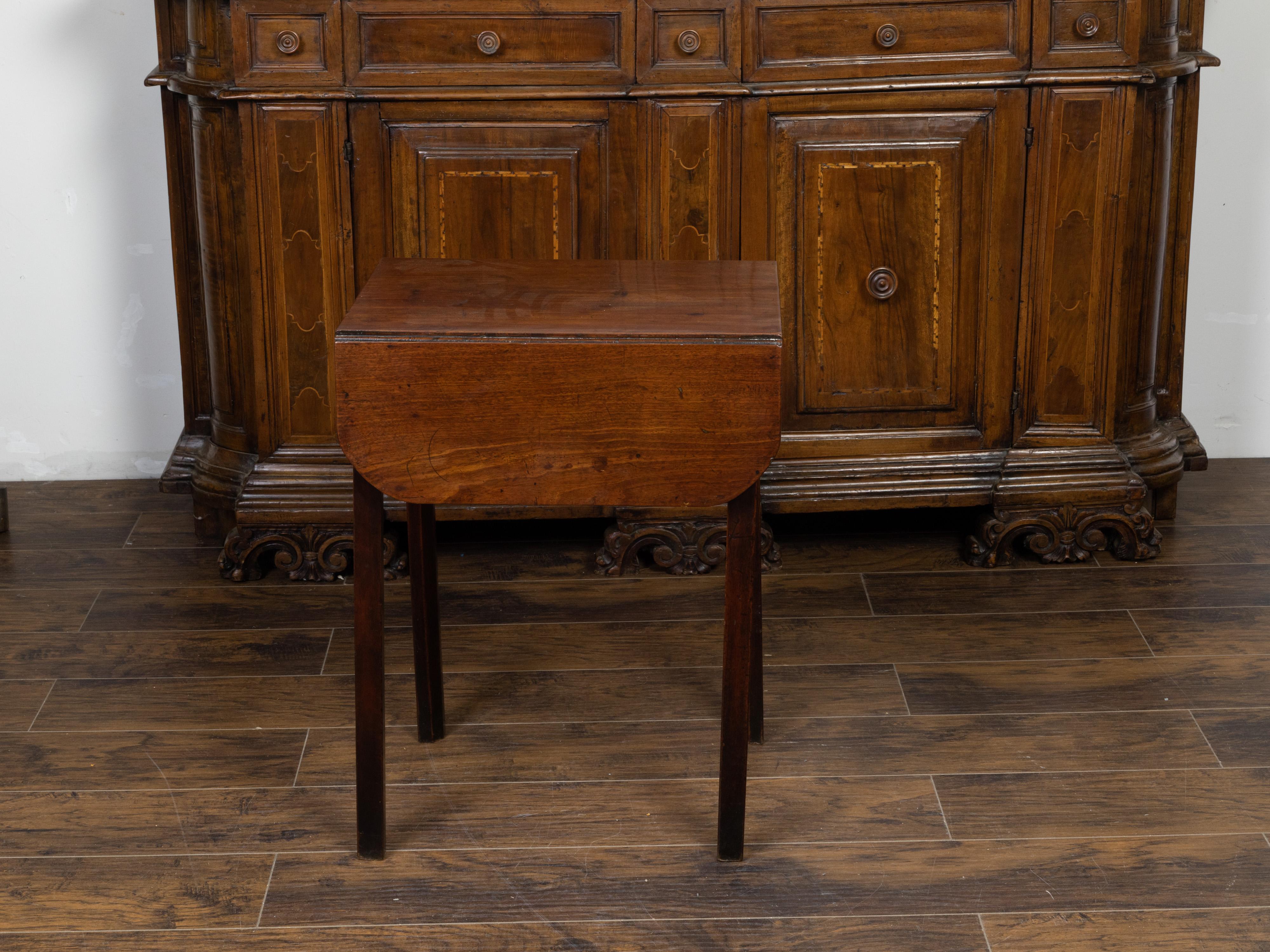 19th Century English Georgian Period 1800s Mahogany Pembroke Table with Single Drawer For Sale