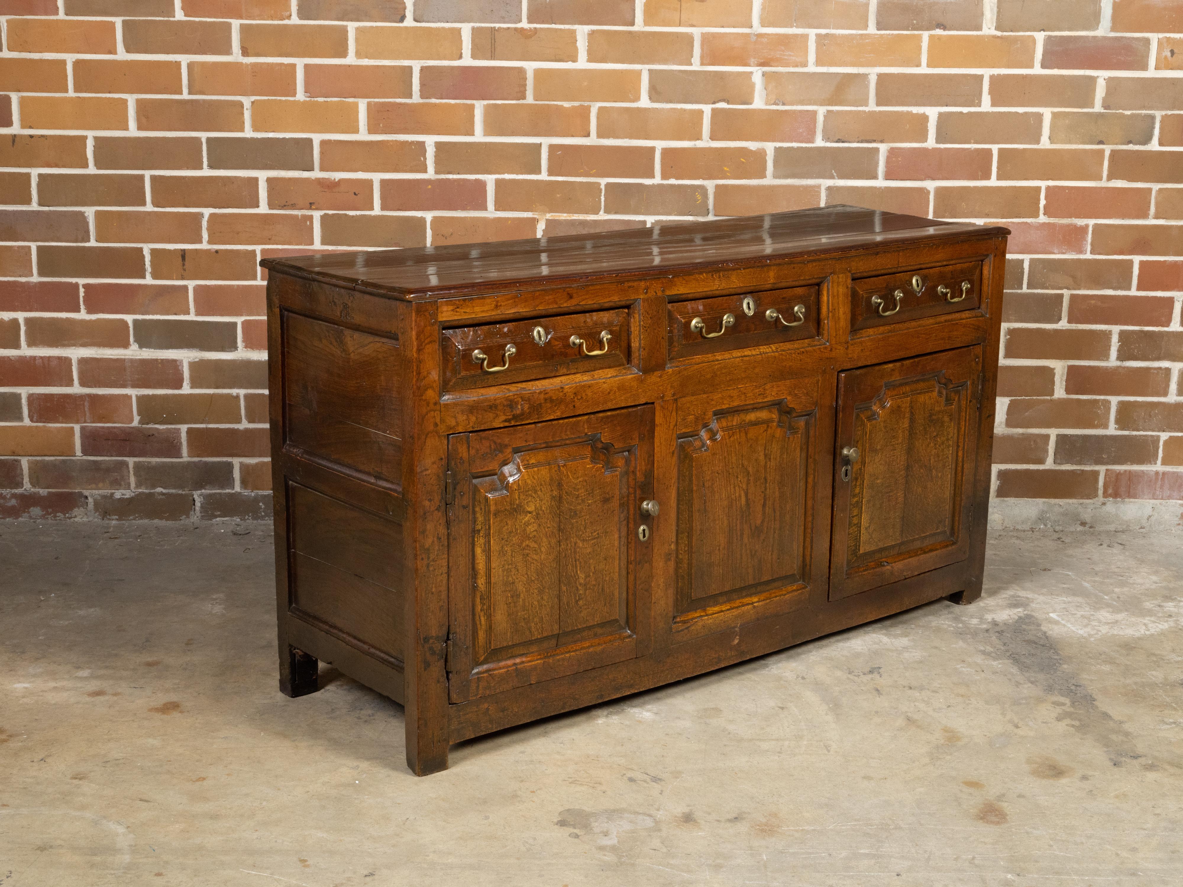 19th Century English Georgian Period 1800s Oak Dresser Base with Three Drawers and Two Doors
