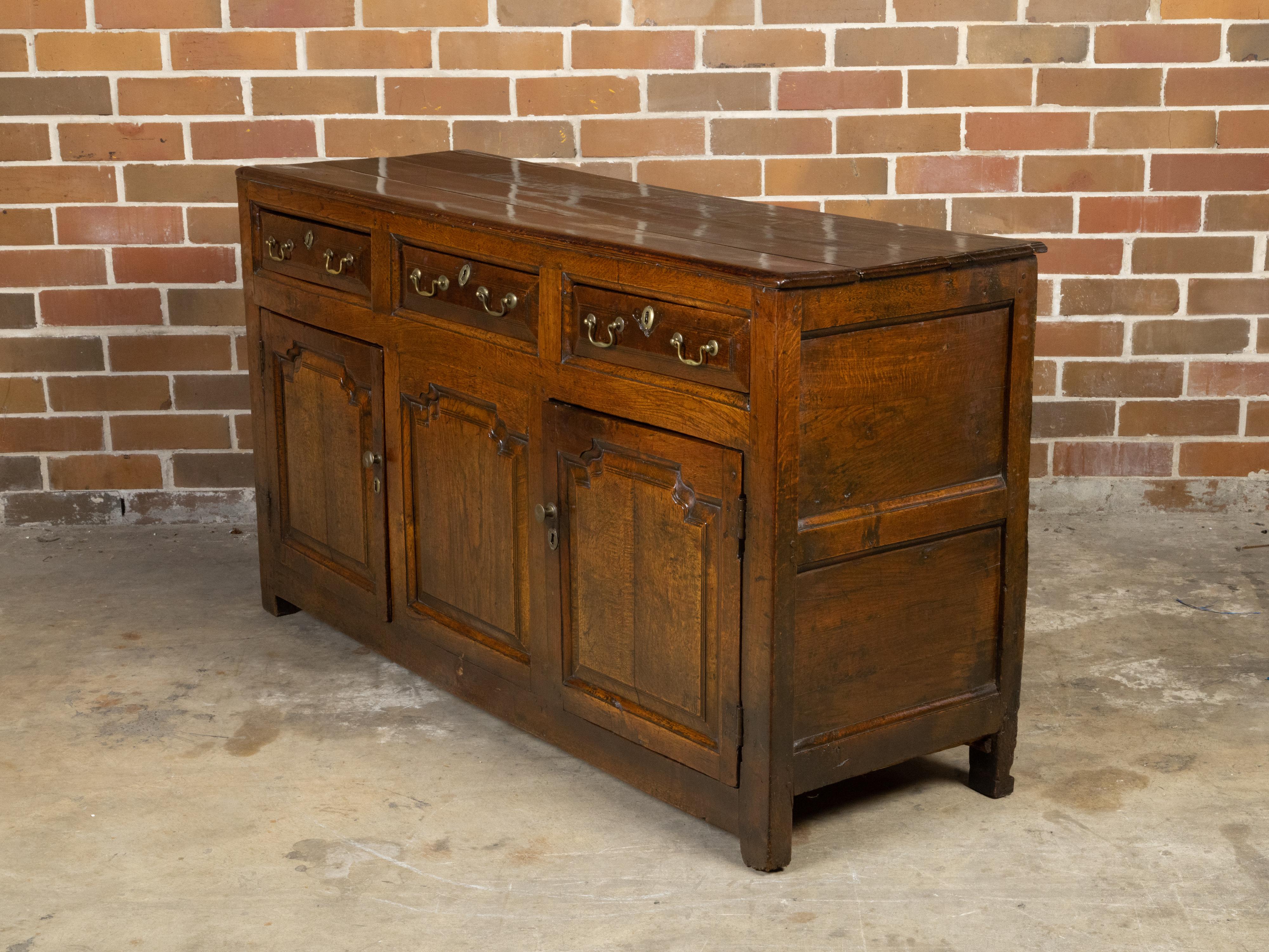 English Georgian Period 1800s Oak Dresser Base with Three Drawers and Two Doors 3