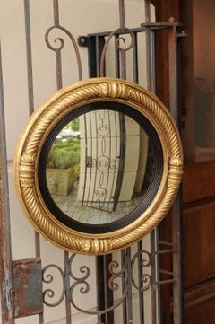 English Georgian Period 1820s Giltwood Convex Mirror with Twisted Rope Motifs