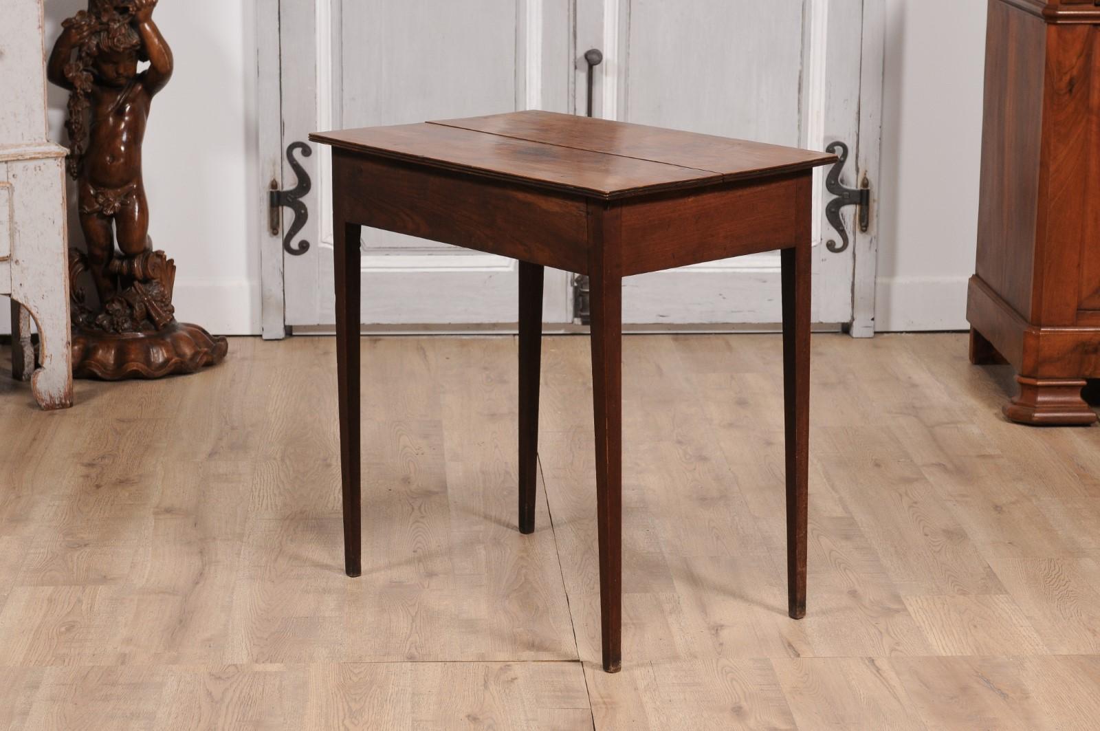 English Georgian Period 18th Century Fruitwood Side Table with Single Drawer For Sale 3