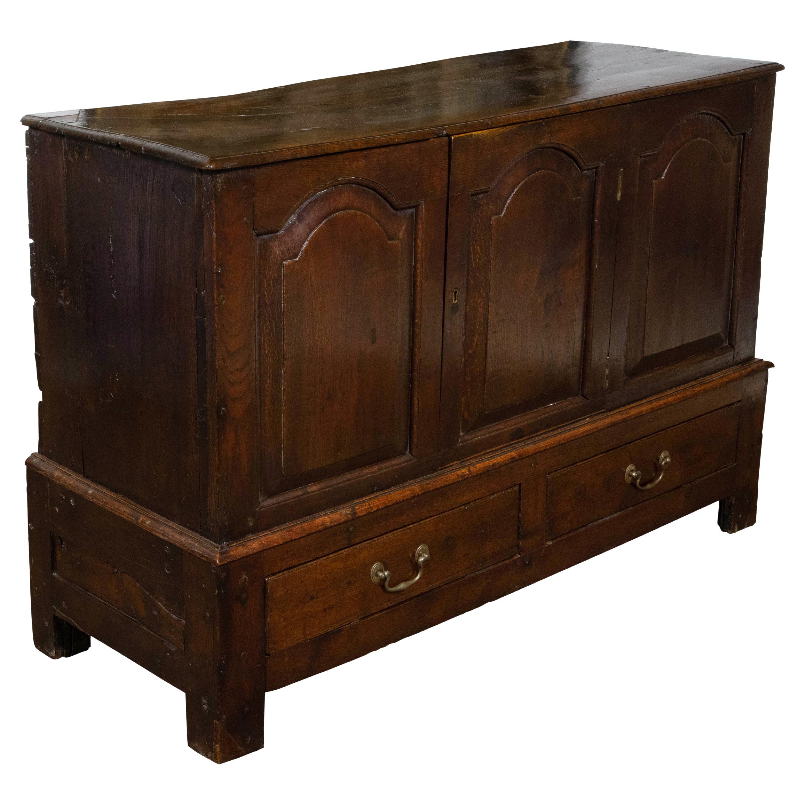 English Georgian Period 18th Century Oak Buffet with Carved Arching Doors For Sale