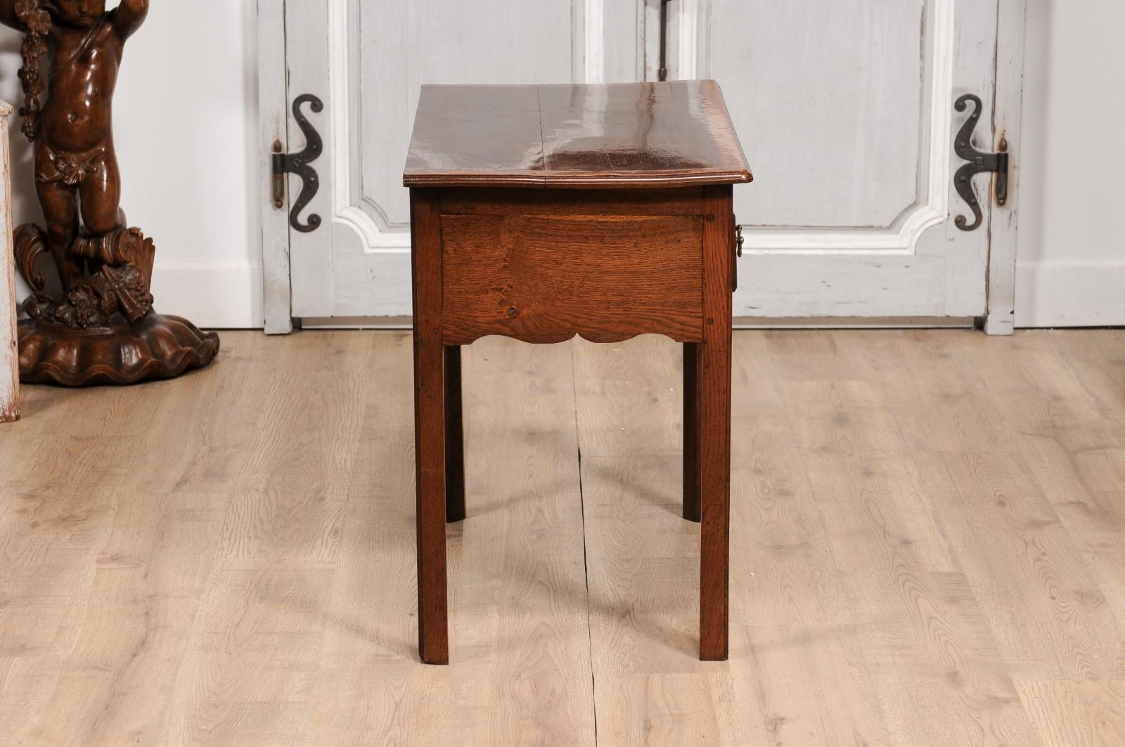 English Georgian Period 18th Century Oak Lowboy Side Table with Carved Apron For Sale 3