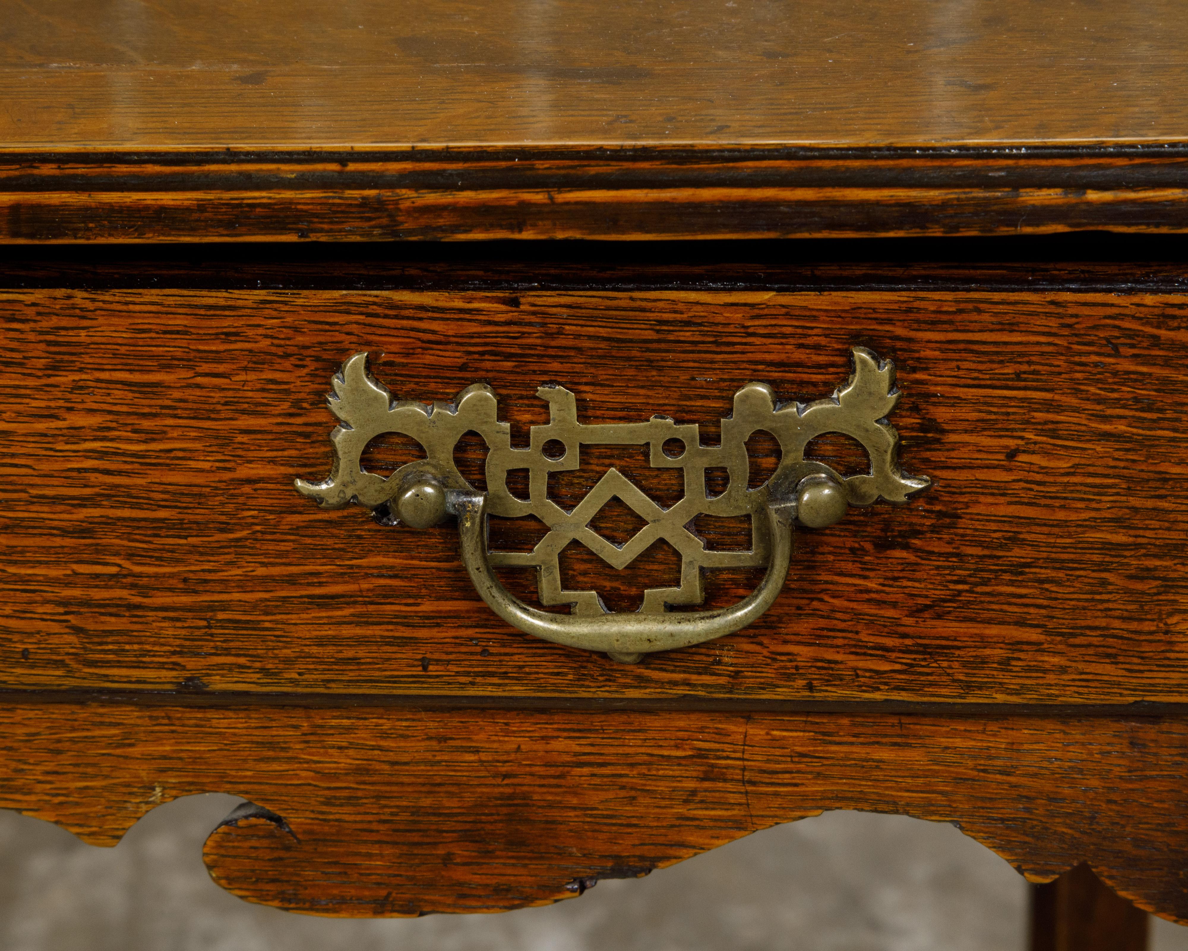 English Georgian Period 18th Century Oak Side Table with Carved Apron and Drawer For Sale 6