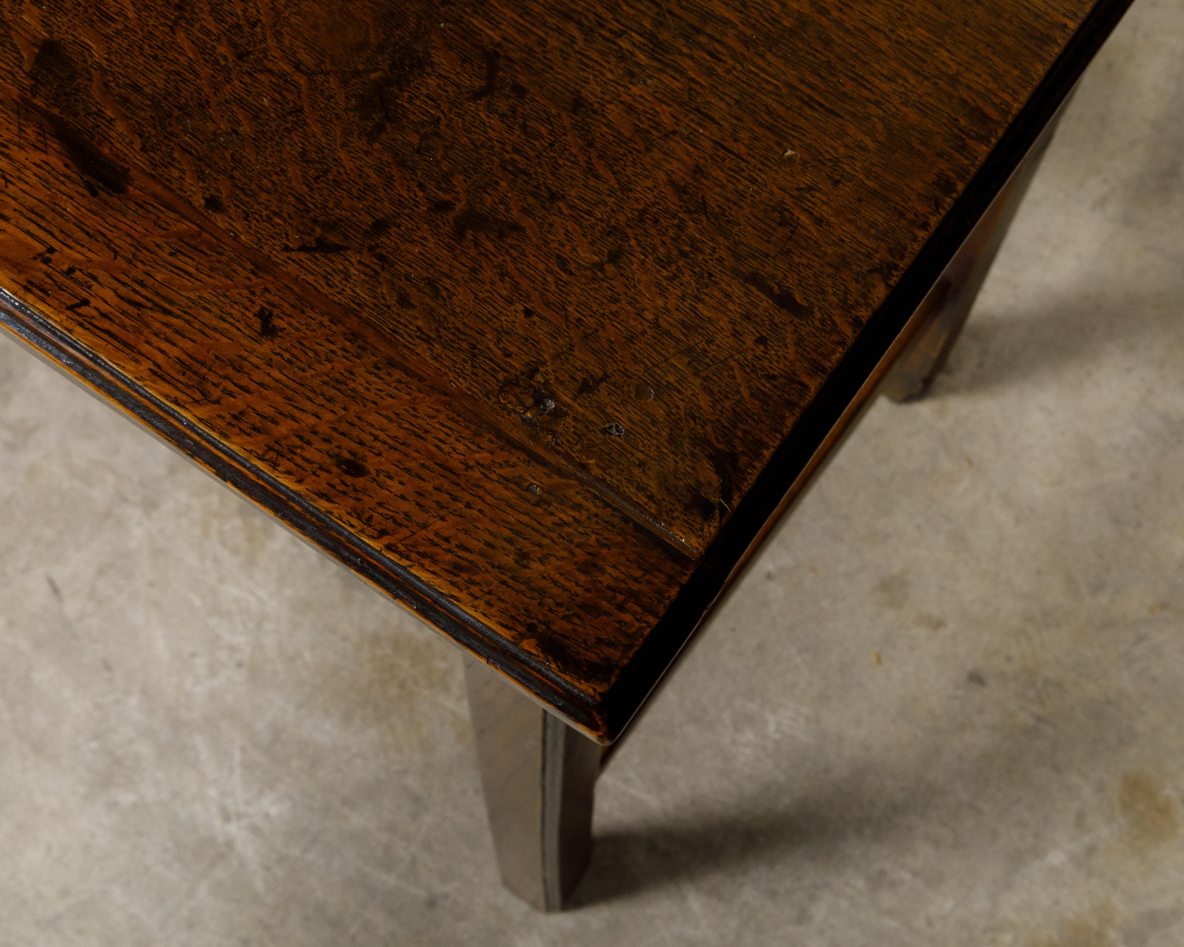 English Georgian Period 18th Century Oak Side Table with Carved Apron and Drawer For Sale 9